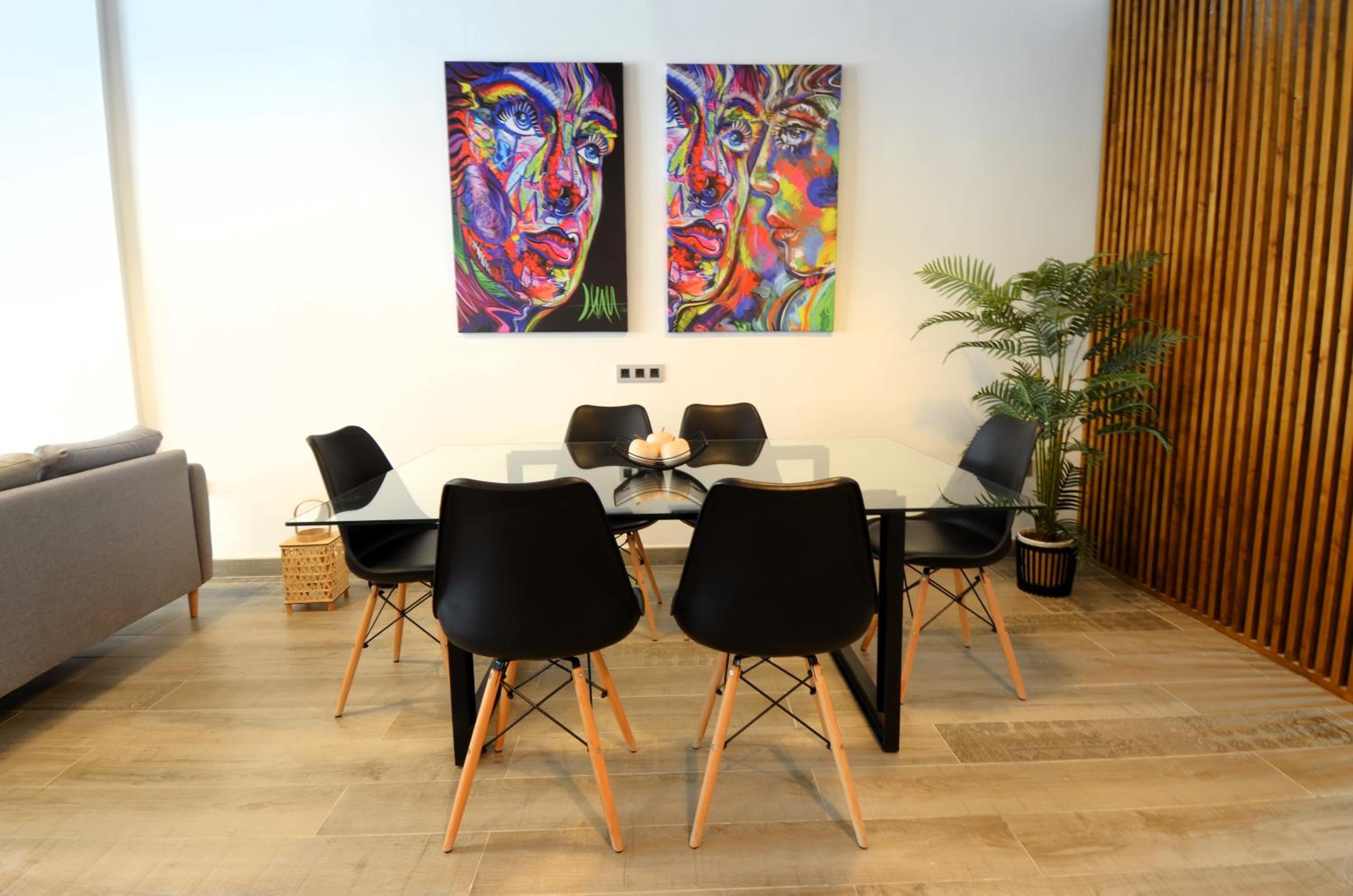 FABRICA DEL LUJO EN EL CENTRO DE MALAGa