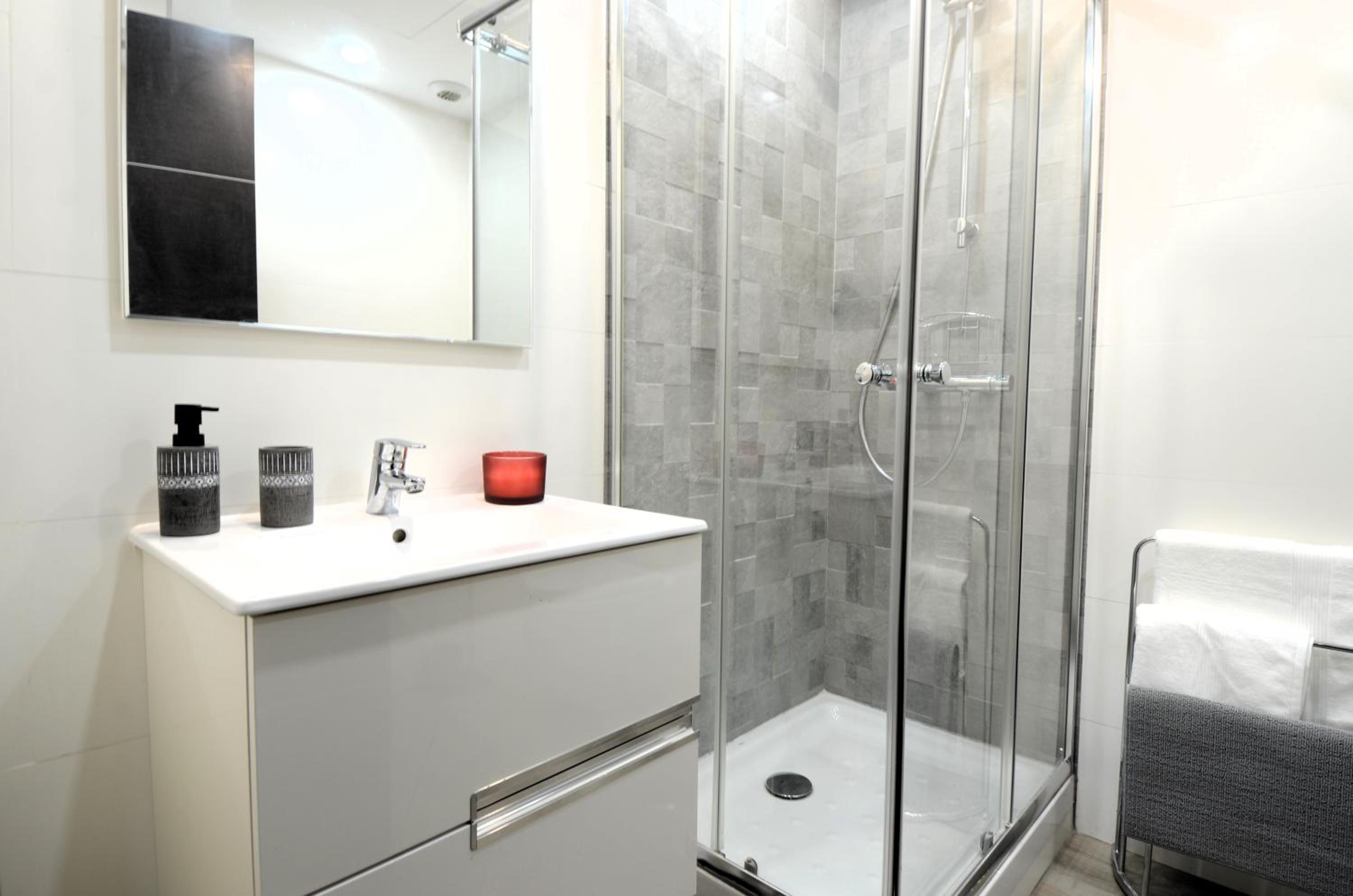 FABRICA DEL LUJO EN EL CENTRO DE MALAGa