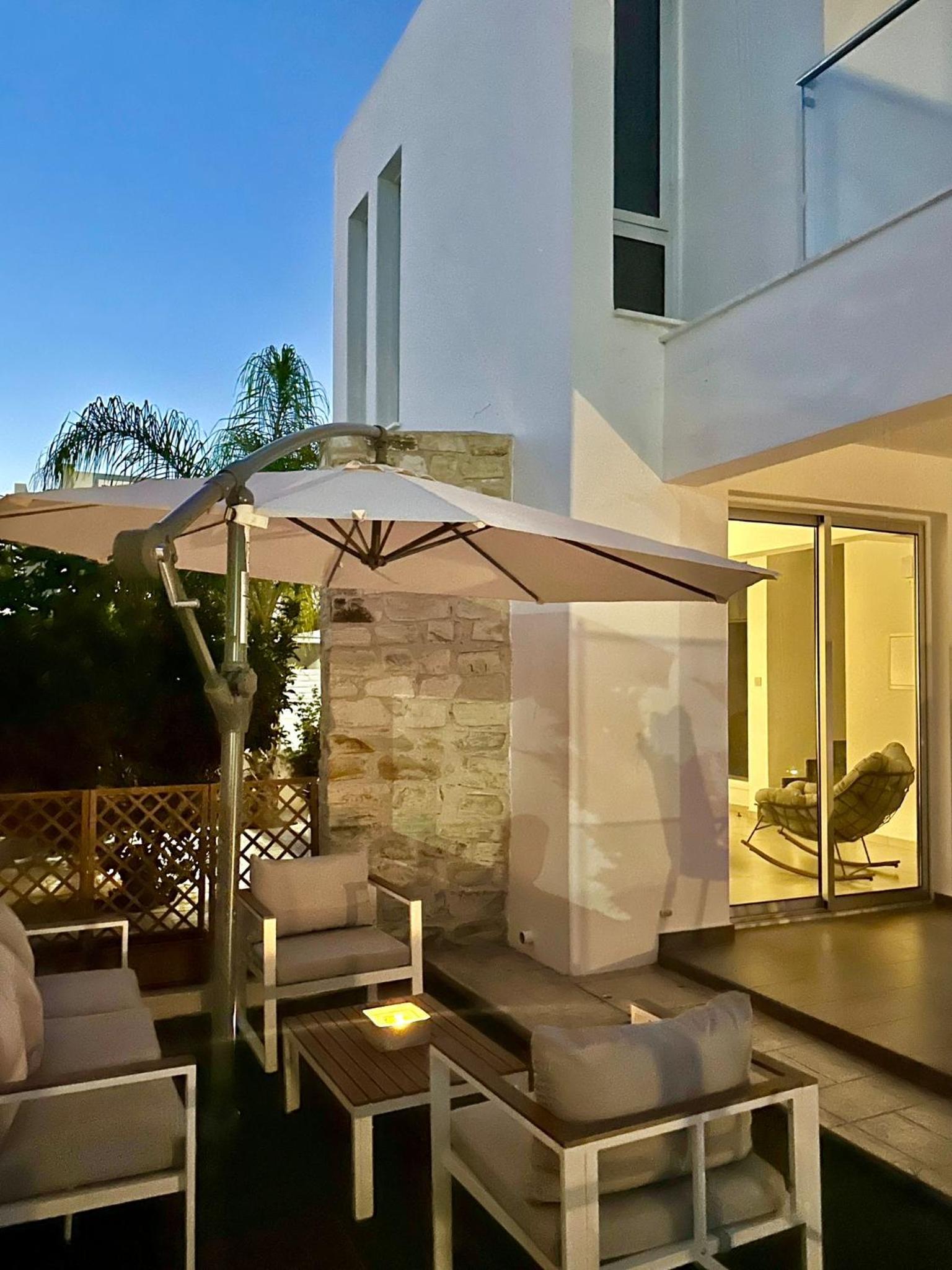 House with 2 bedrooms and Pool
