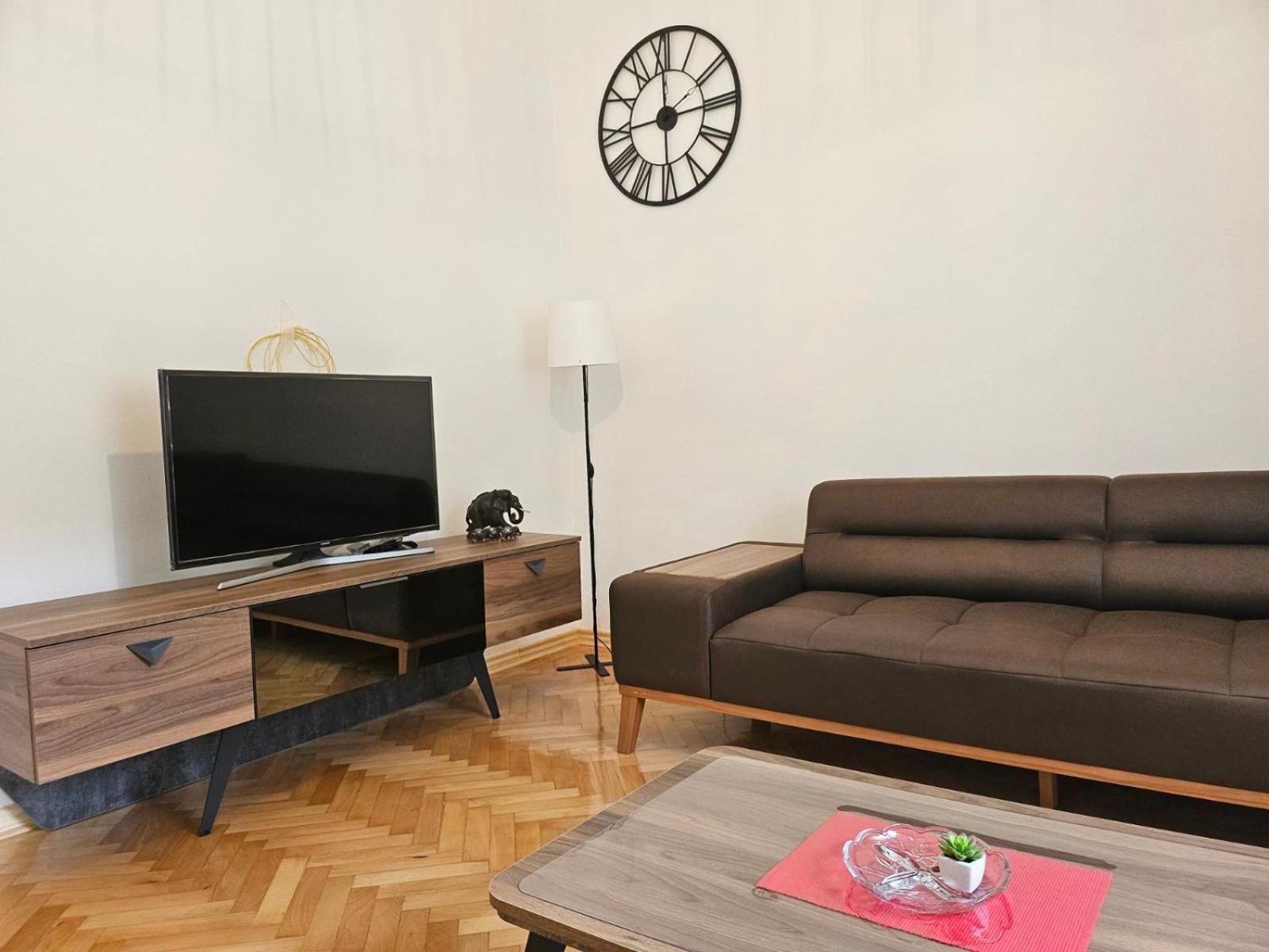 S&T Apartmani