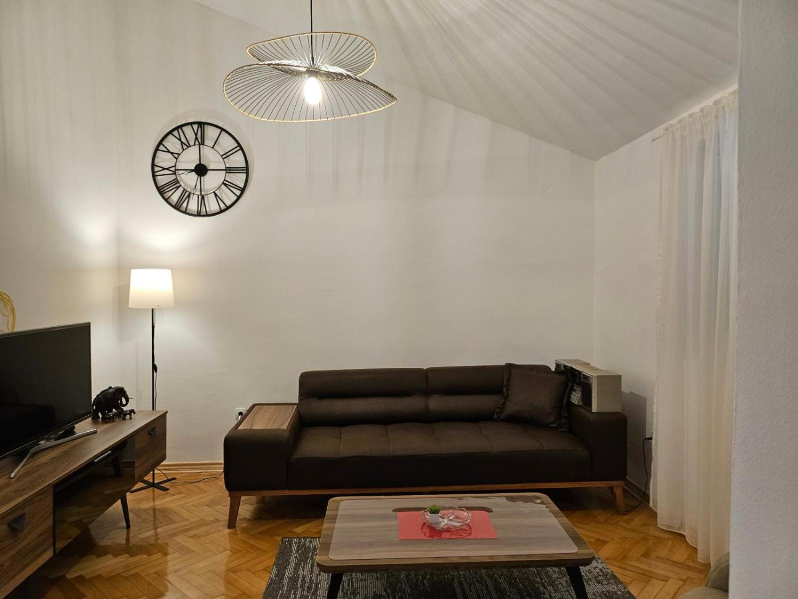 S&T Apartmani