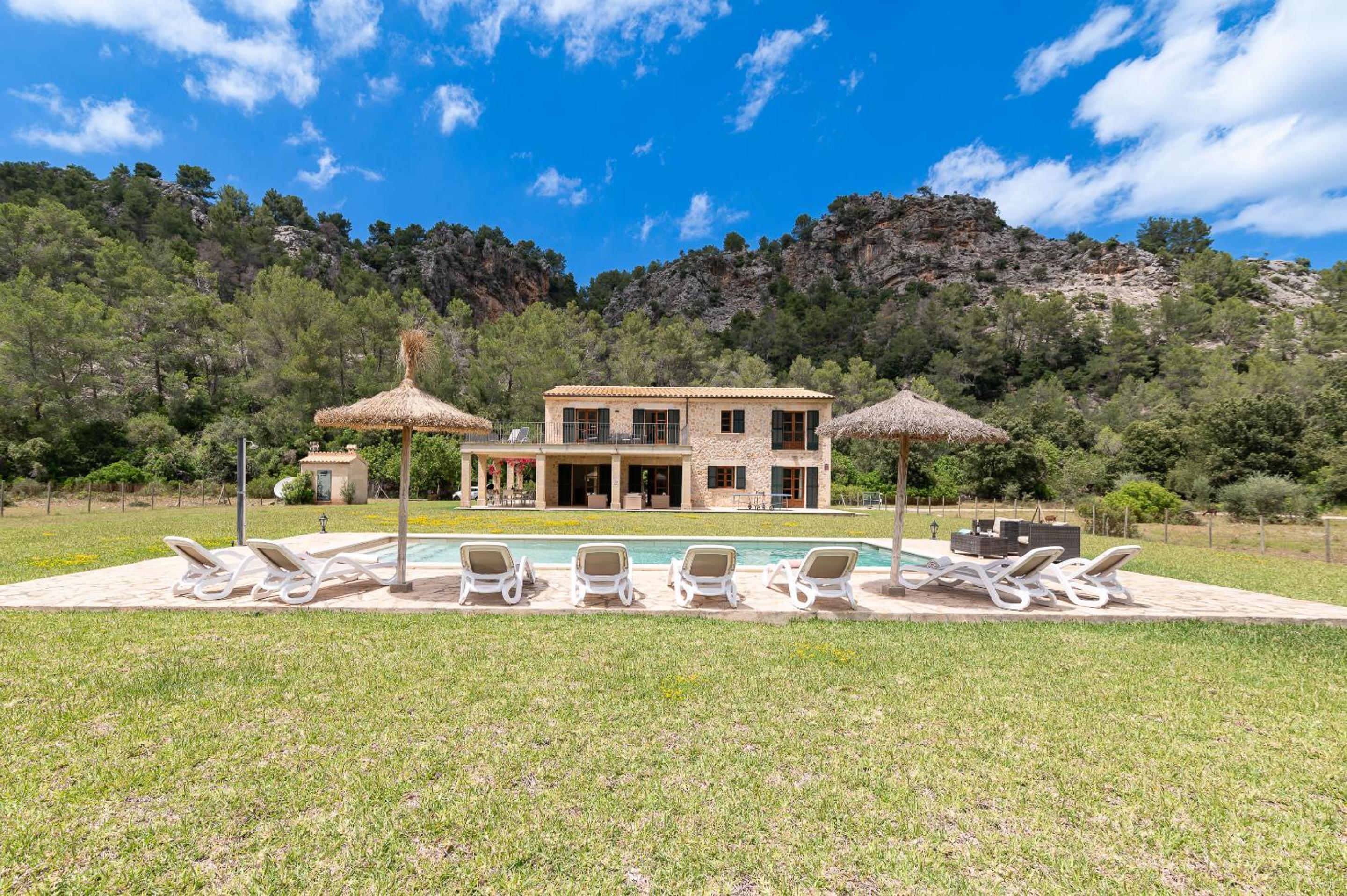 Villa Vall d'En March by Sealand Villas view 3