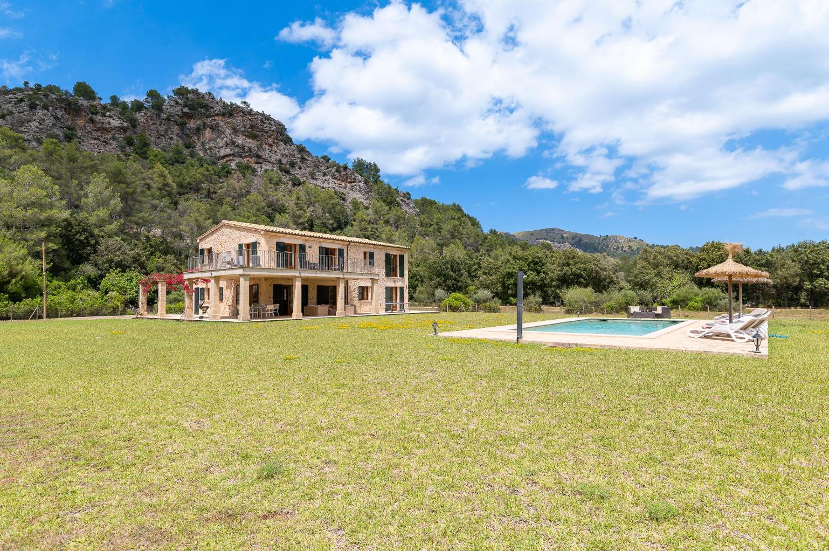 Villa Vall d'En March by Sealand Villas view 5