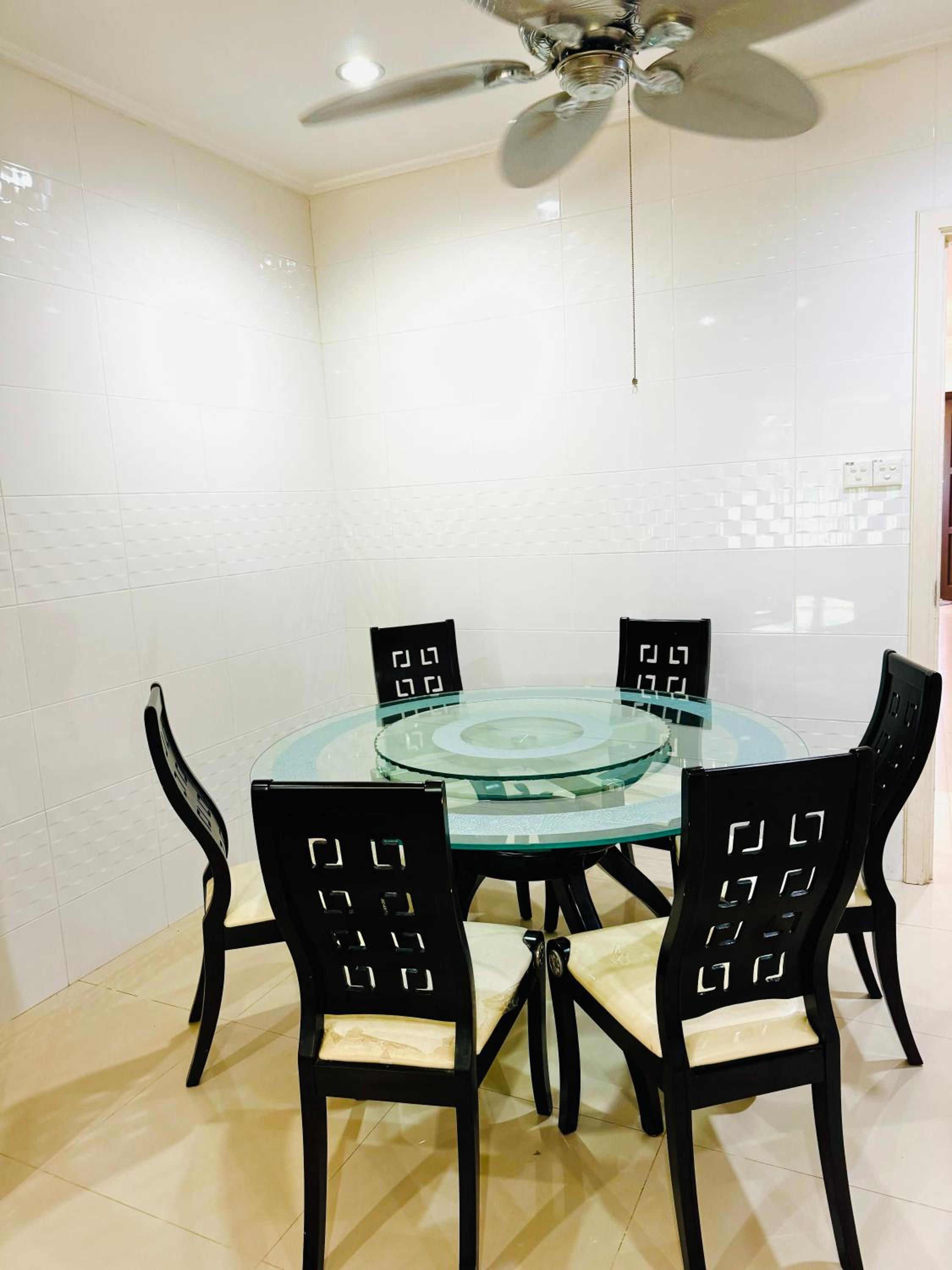 HmHome-Three photo 8