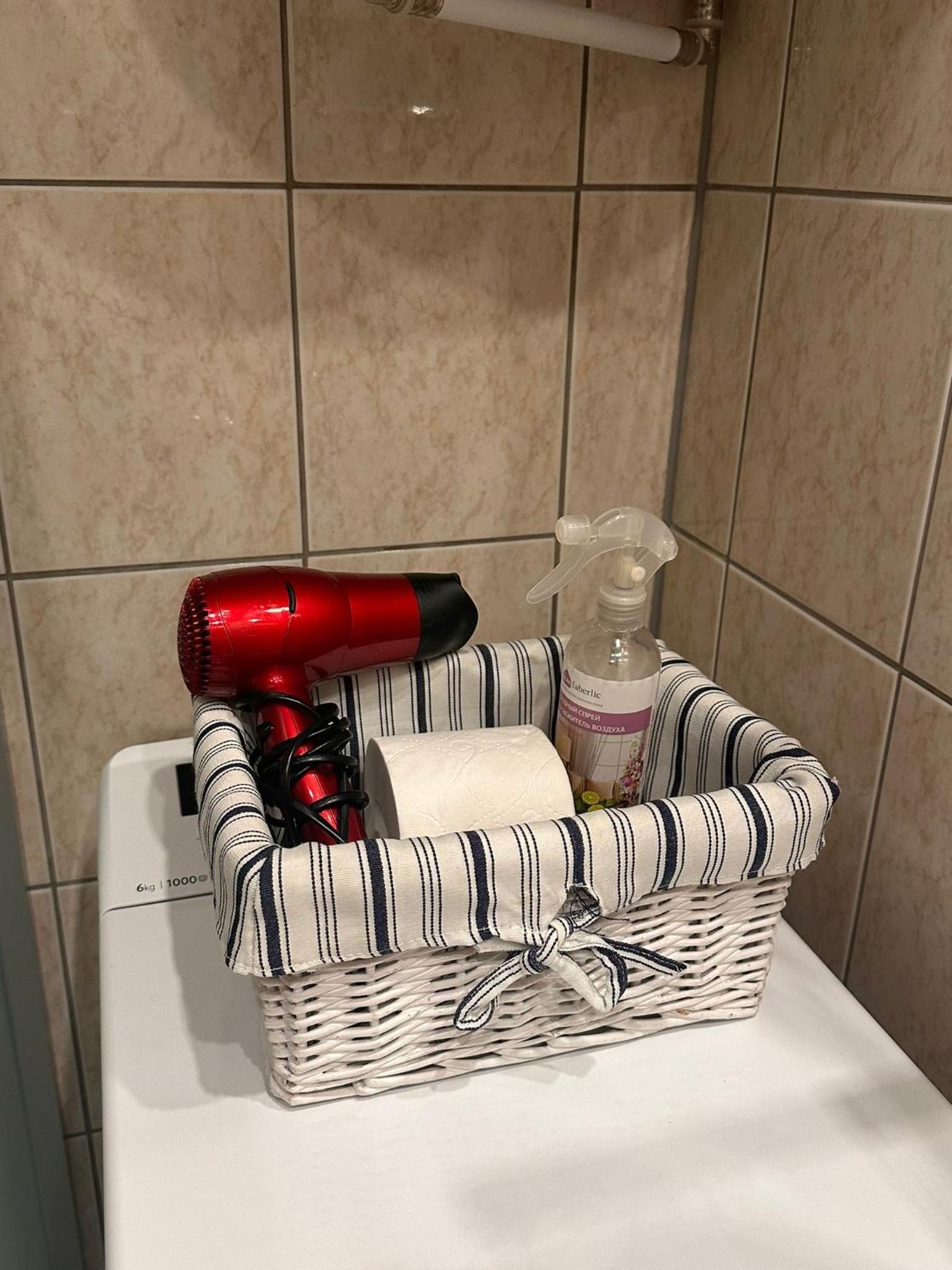 DIKOL Two-Room Apartment-SELF CHECK-in & FREE Parking Near City Center