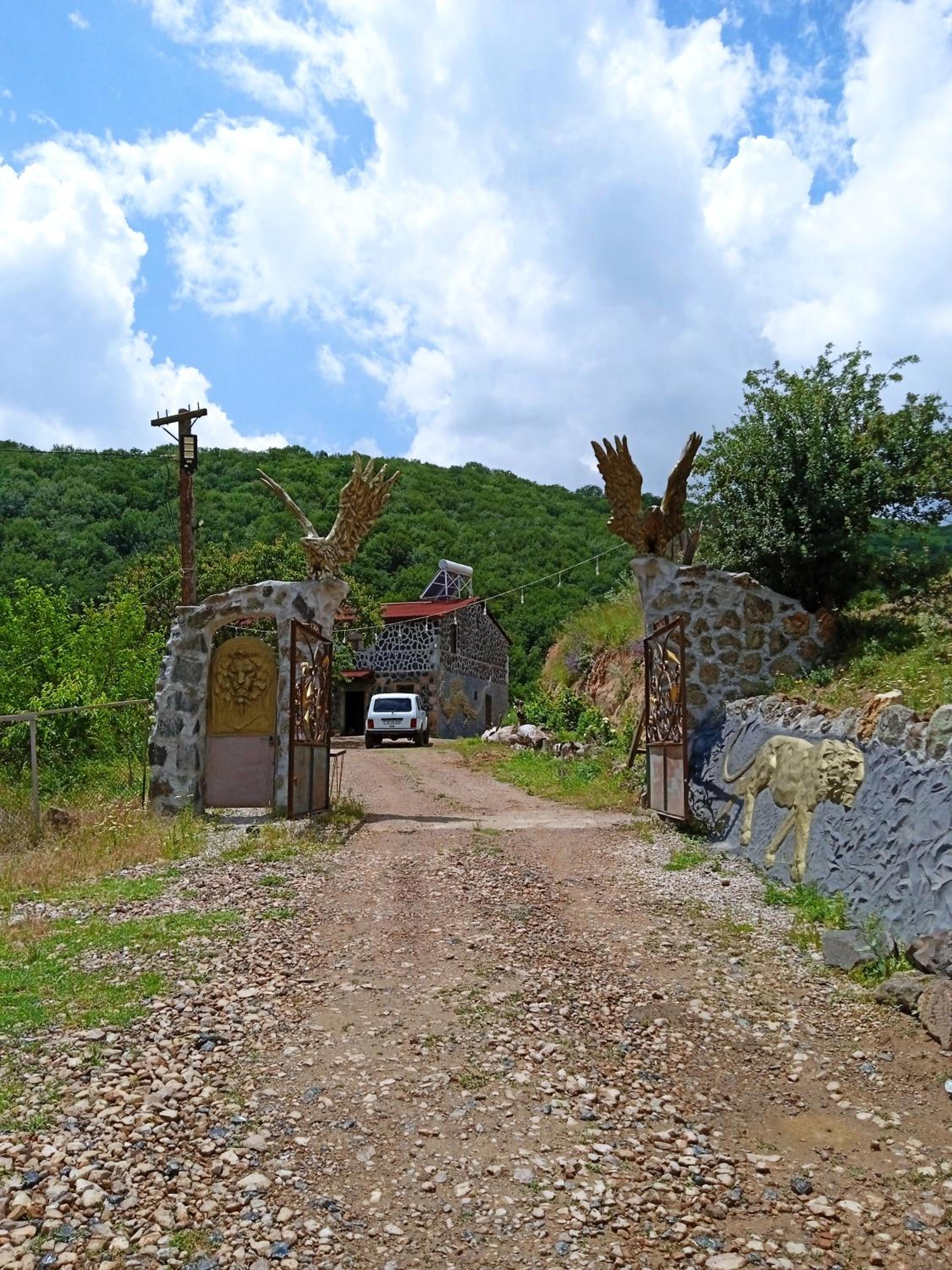Vanqi dhor