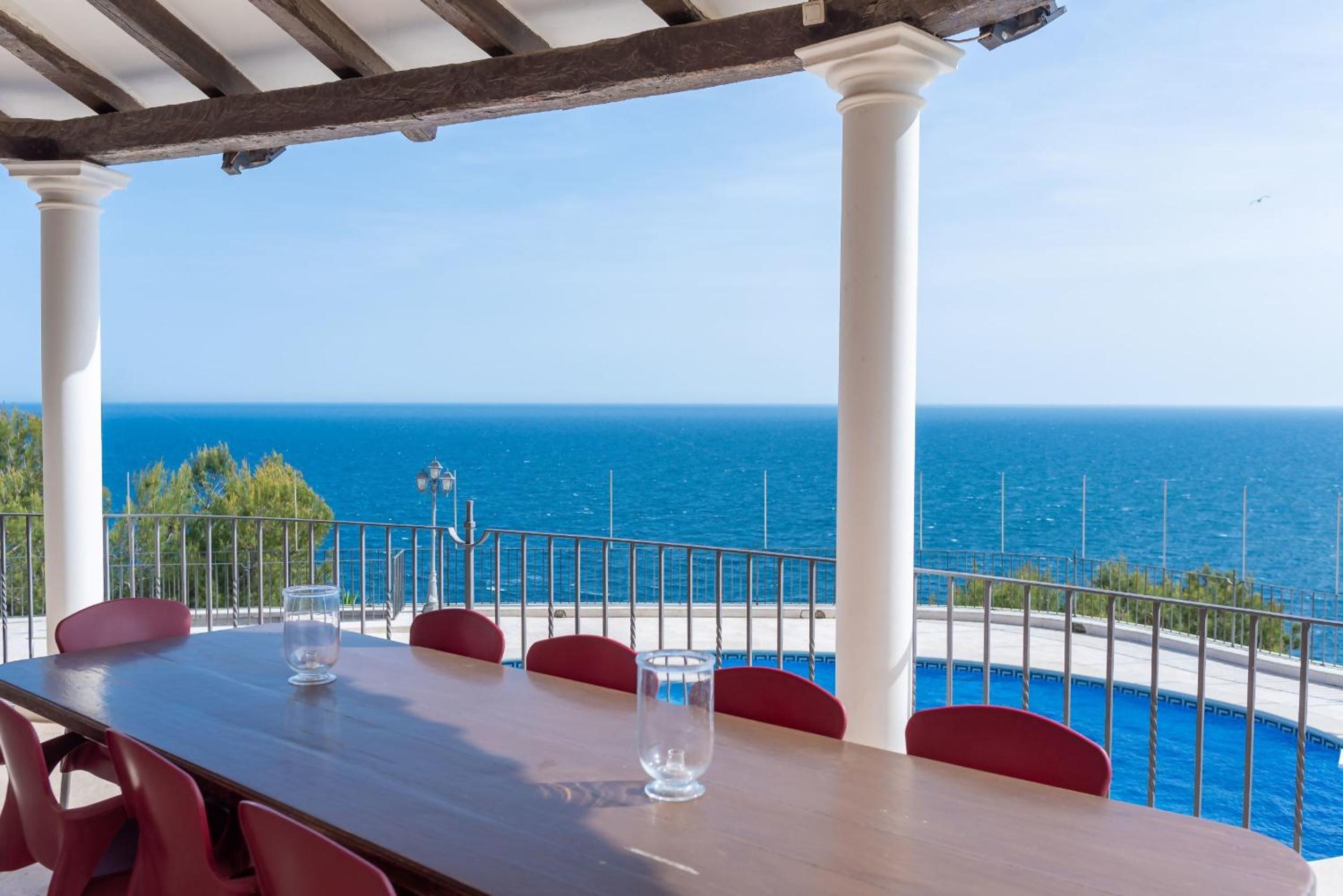 COSTA BRAVA SUITES Villa Bonavida