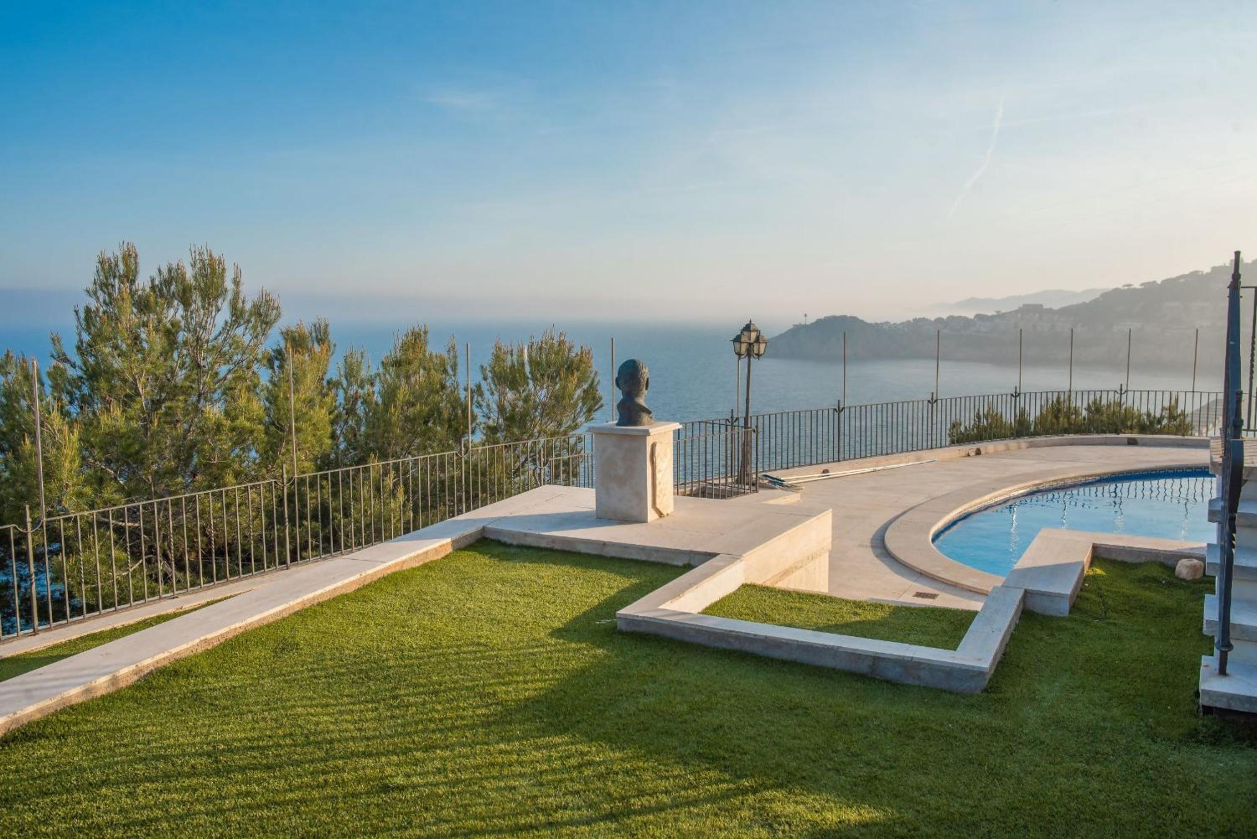 COSTA BRAVA SUITES Villa Bonavida