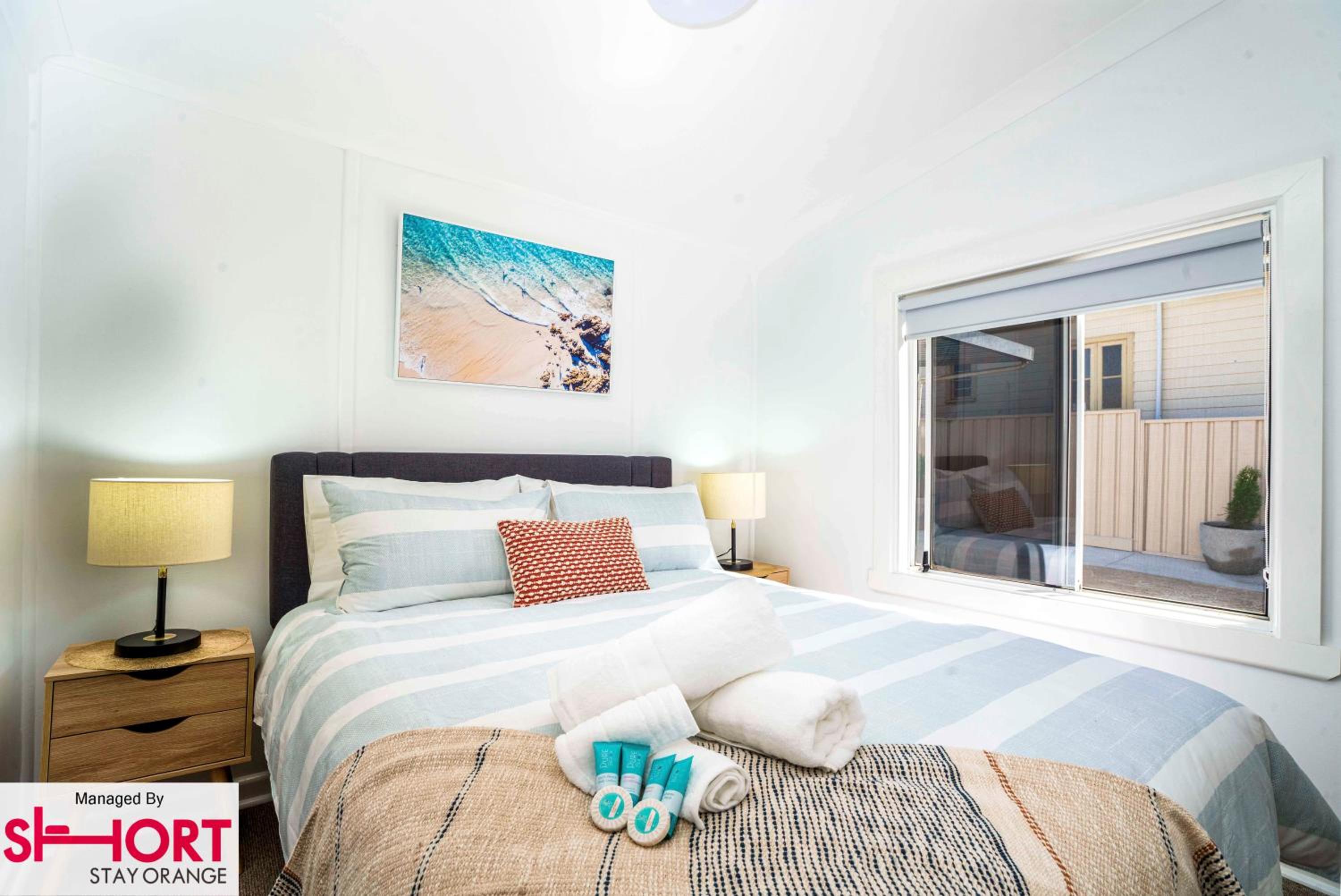 Bright, Cosy Cottage Central To Town - CBD