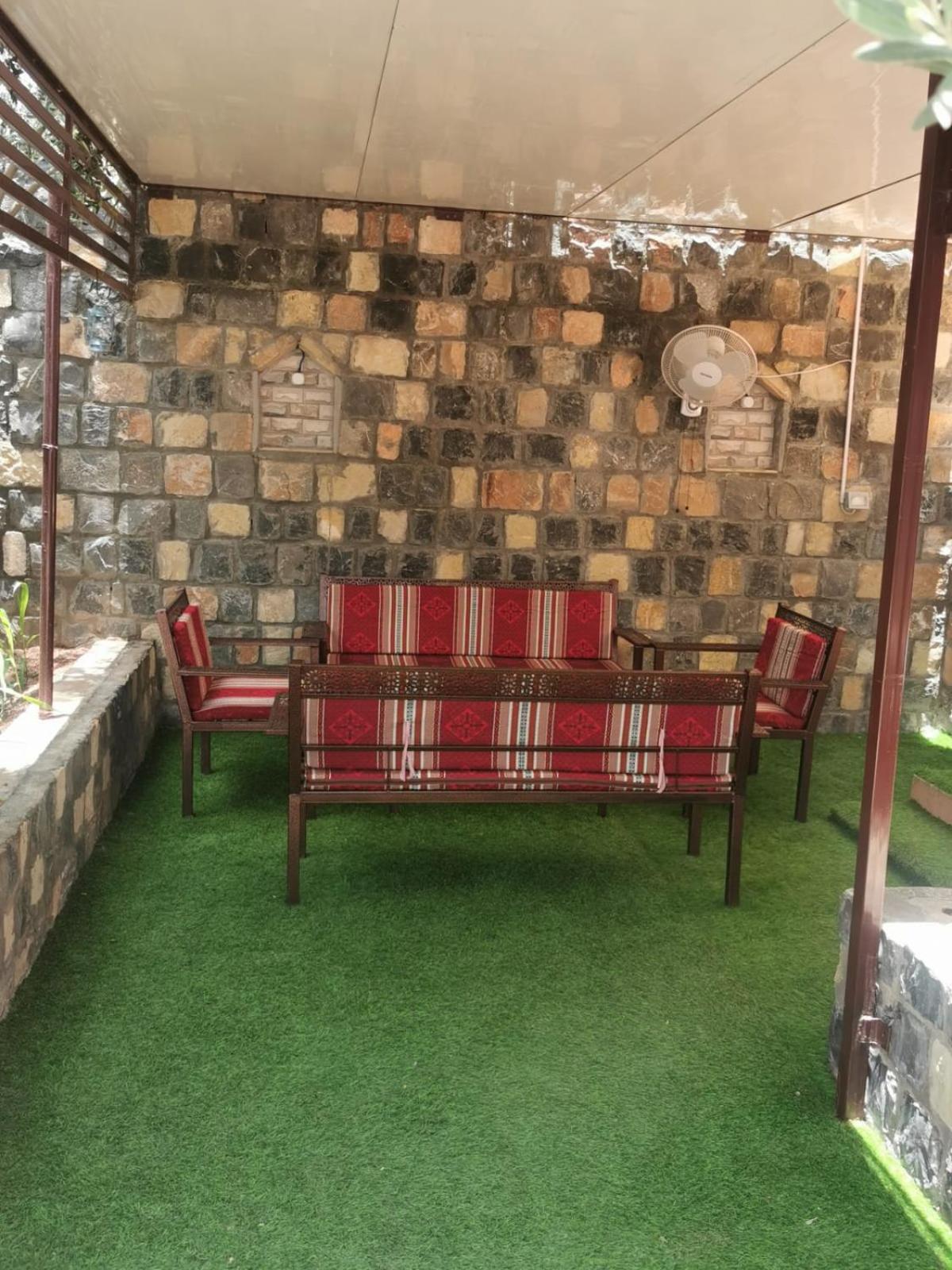 Alhosn Rest House 2 view 3