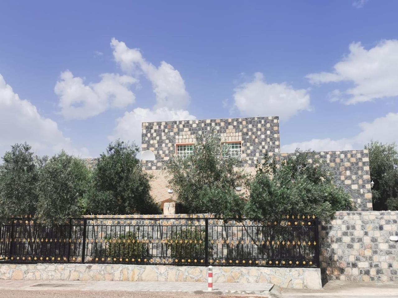 Alhosn Rest House 2 view 5