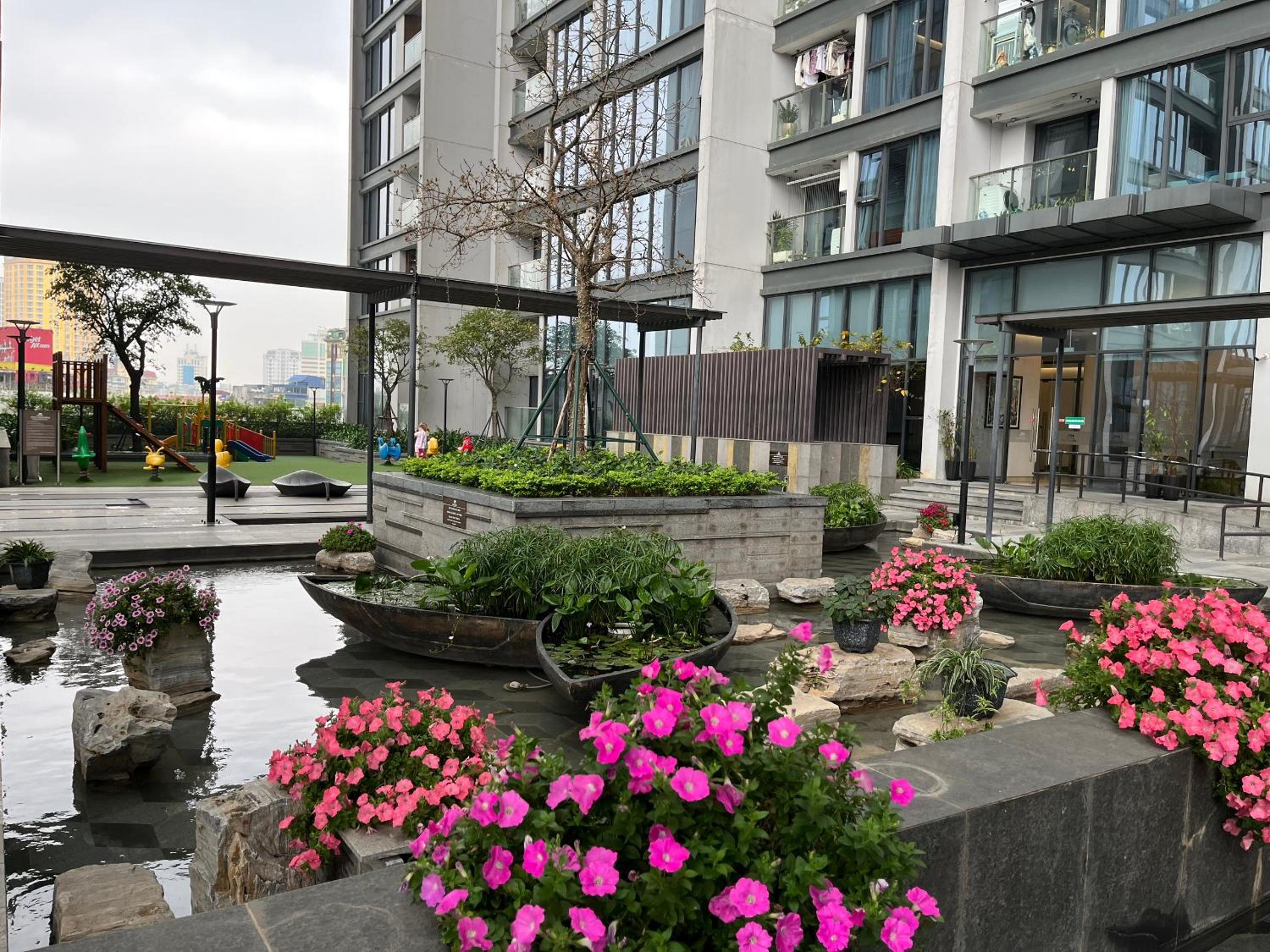 Vinhomes Metropolis Luxury Apartment 4 Br