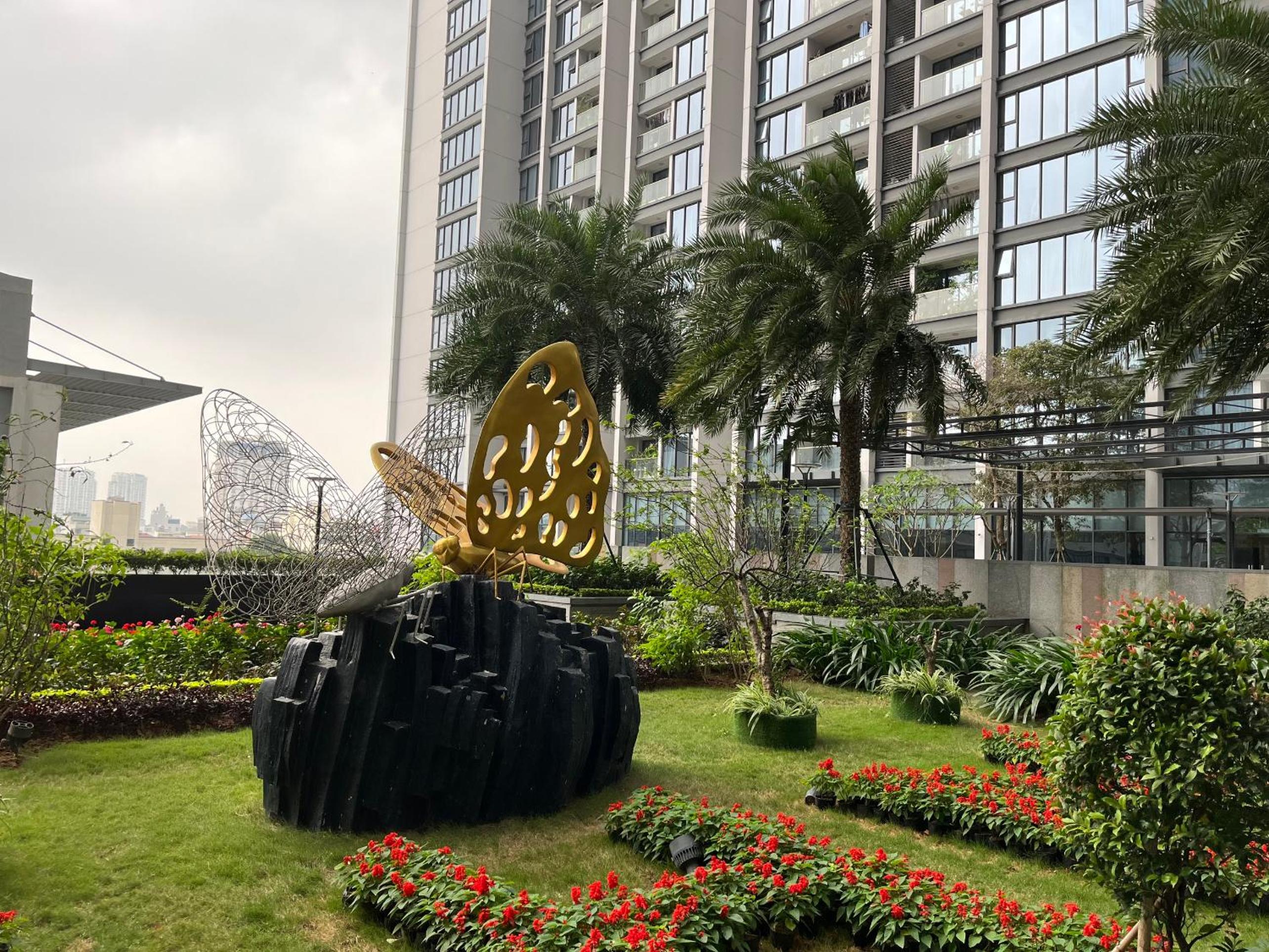 Vinhomes Metropolis Luxury Apartment 4 Br