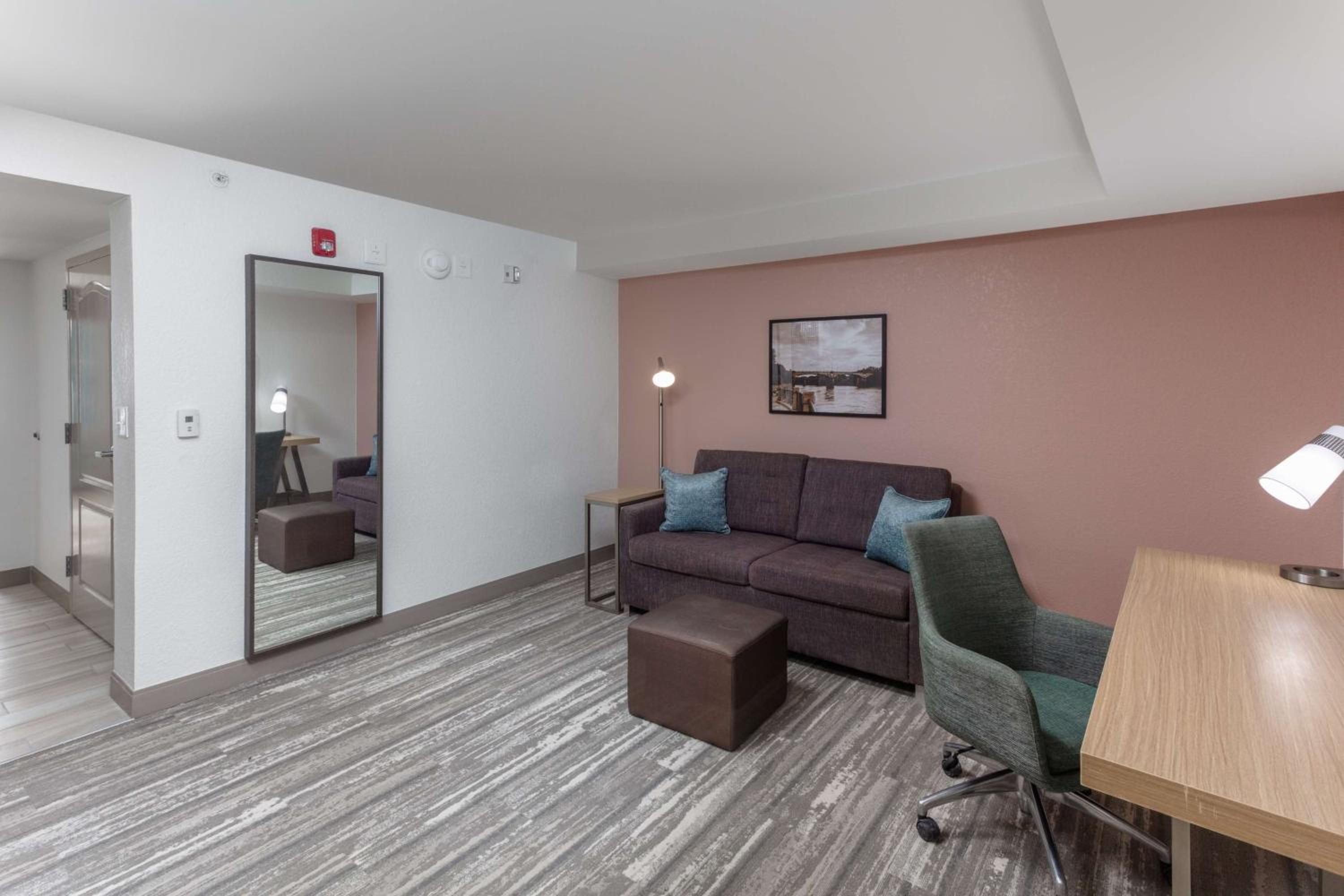 Columbus Vacations - Hilton Garden Inn Columbus - Property Image 7