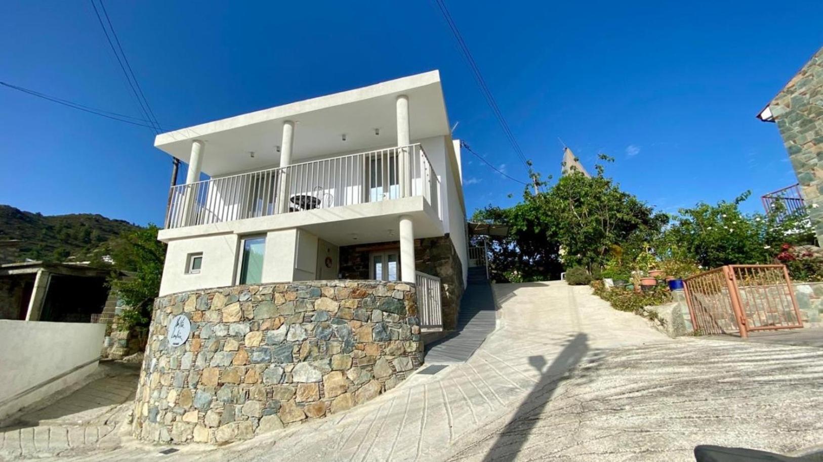 Yiayia Loukia Cottage by TrulyCyprus