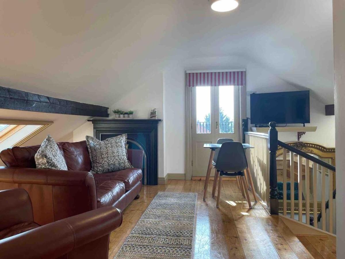 One bedroom loft apartment central Worcester view 3