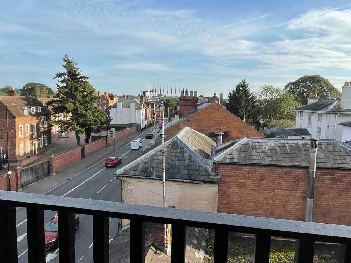 One bedroom loft apartment central Worcester view 4