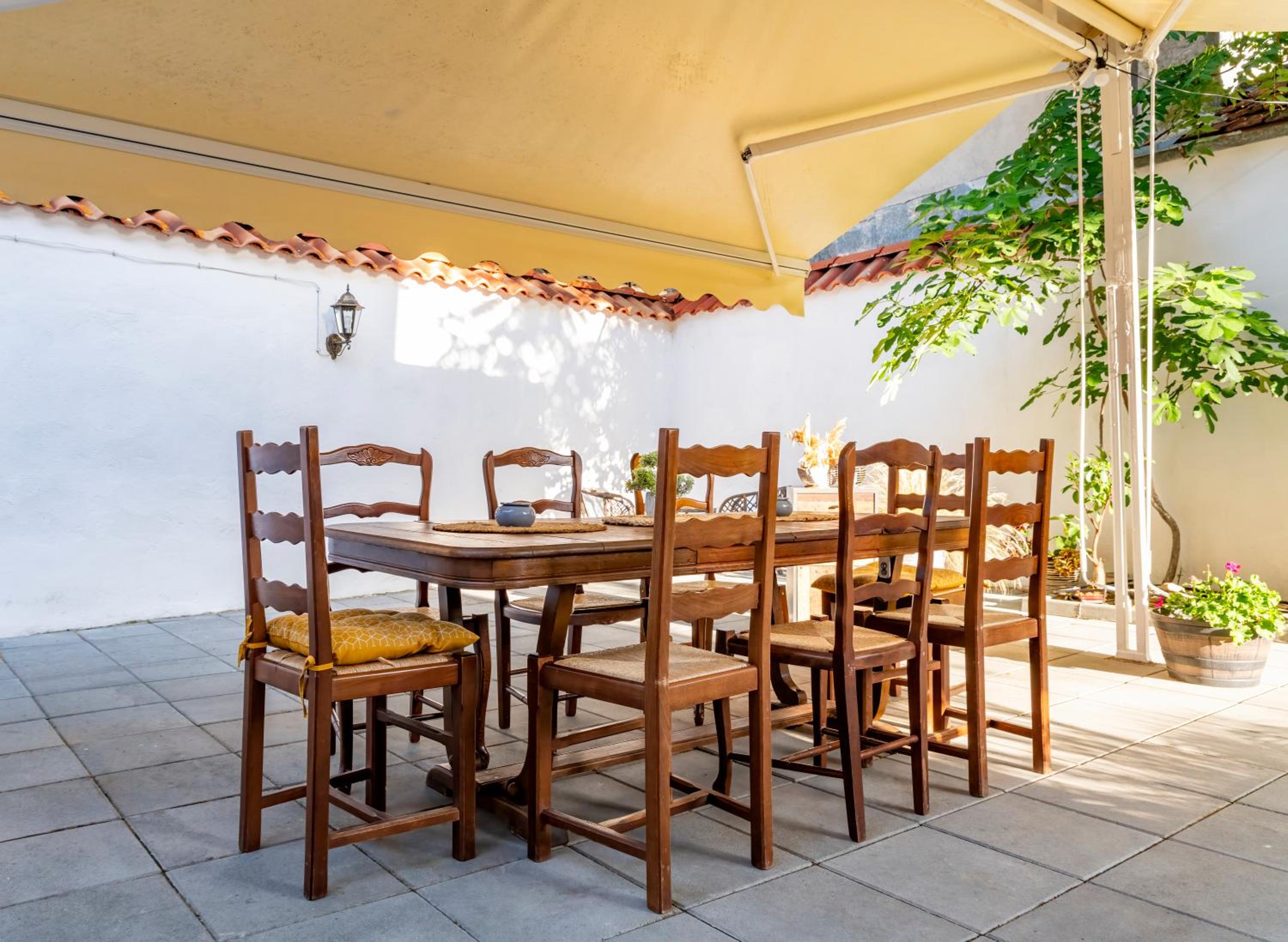IRB Guest House Emona 4