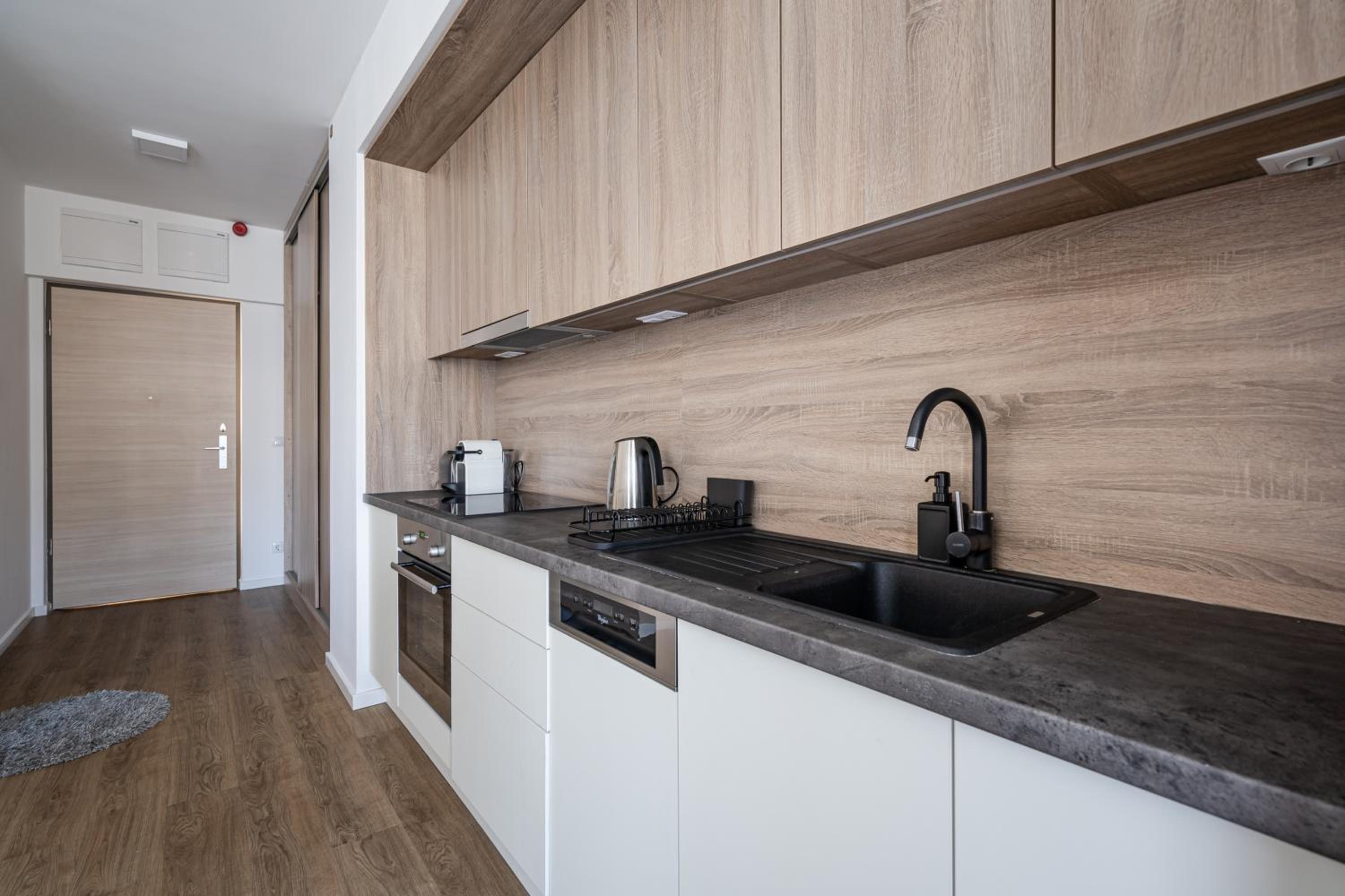 Corvex Apartment with balcony