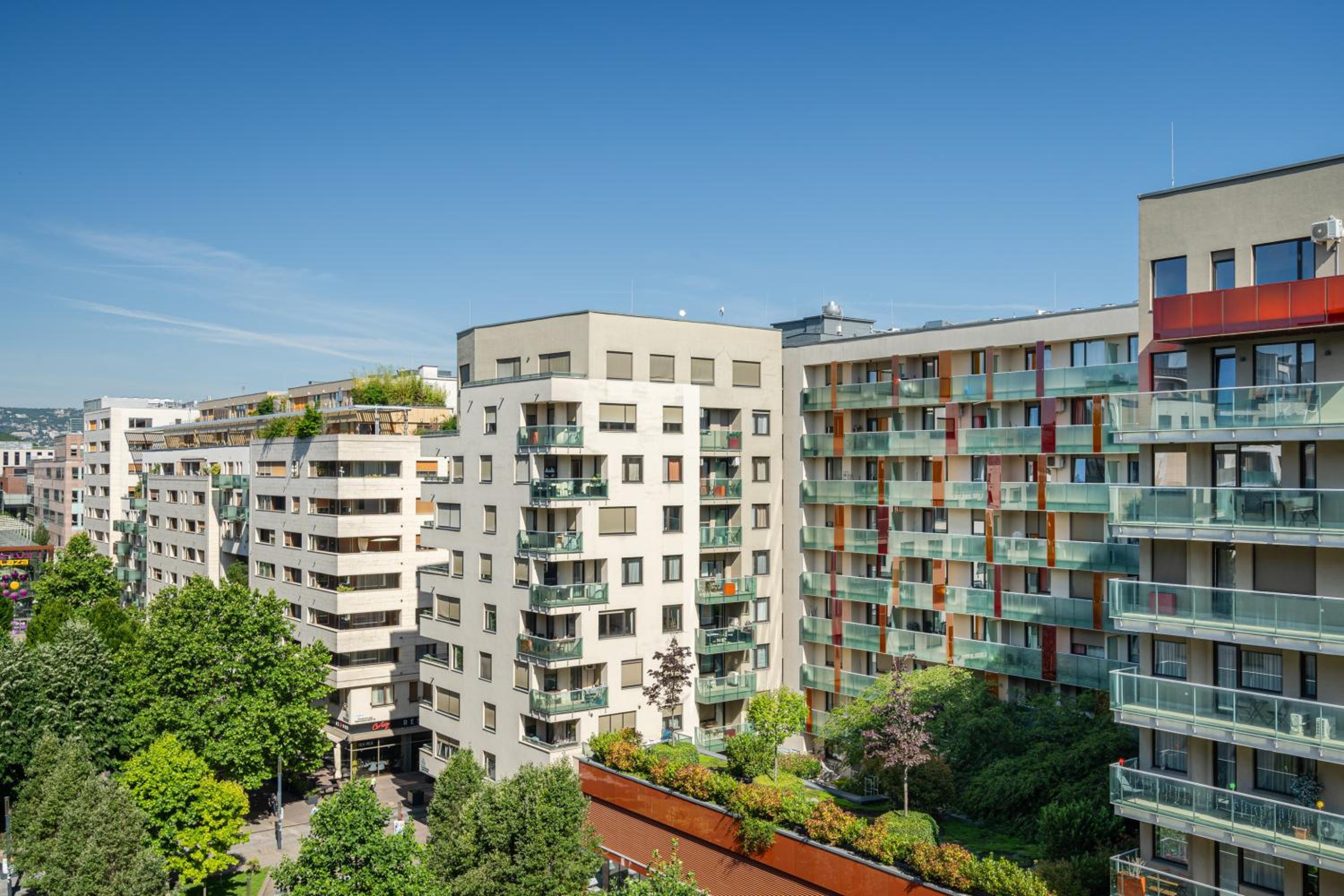 Corvex Apartment with balcony
