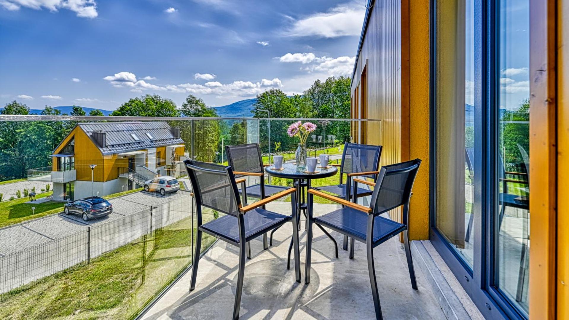 Hillside VIP Residence II - domki przy wyciągu - by Royal Aparts