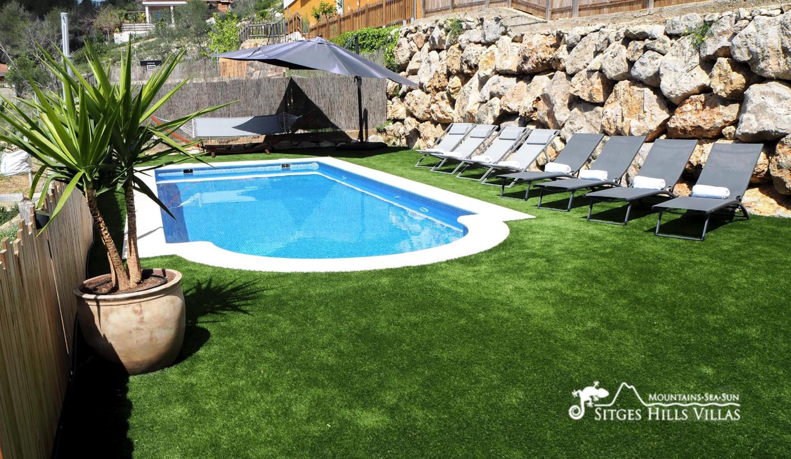 Villa Serranita - Stylish Holiday Home with Views and Air Conditioning 15 mins to Sitges view 3
