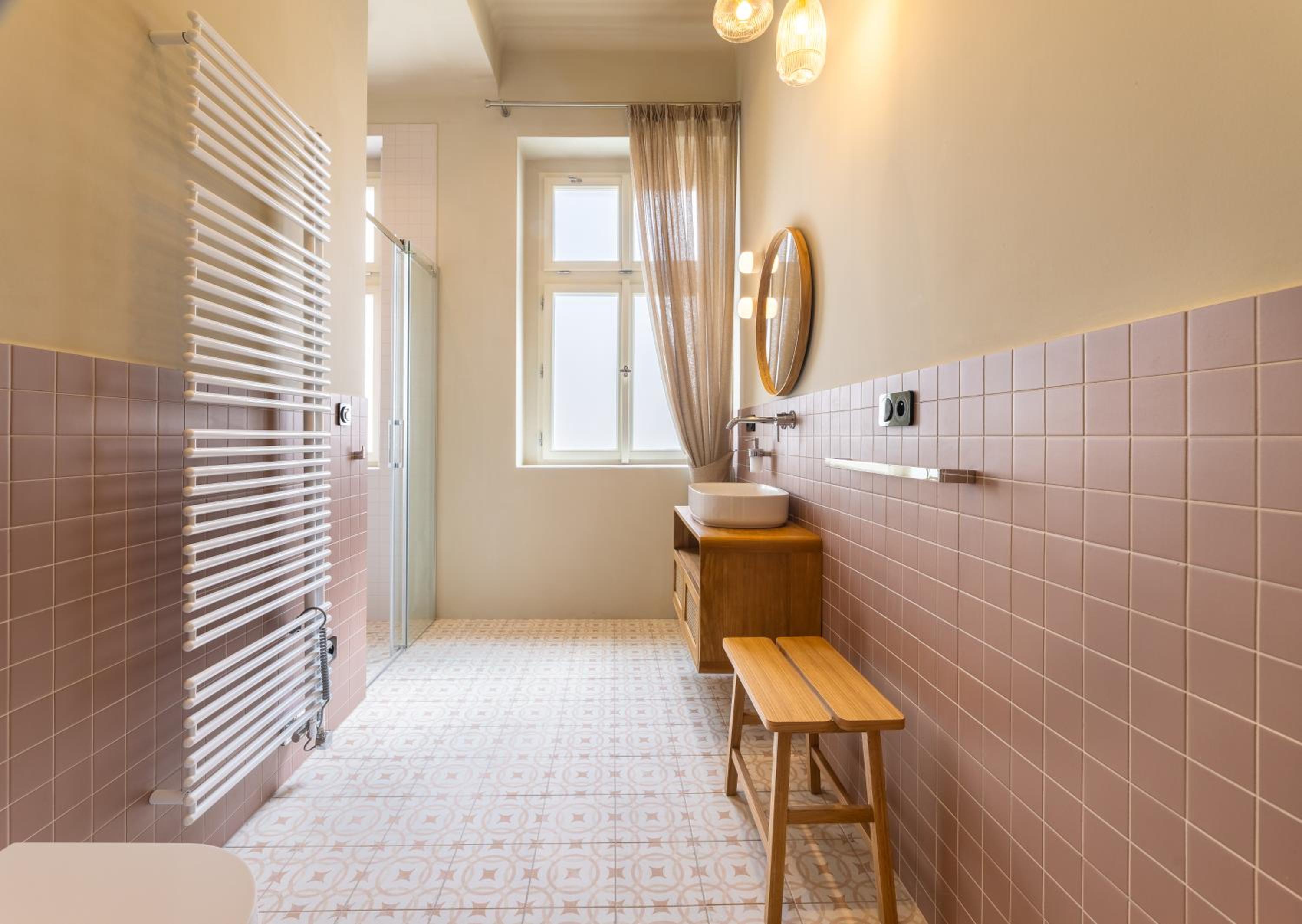 Luxury 2BR Apartment in Old Town with AC by EasyBNB Premium