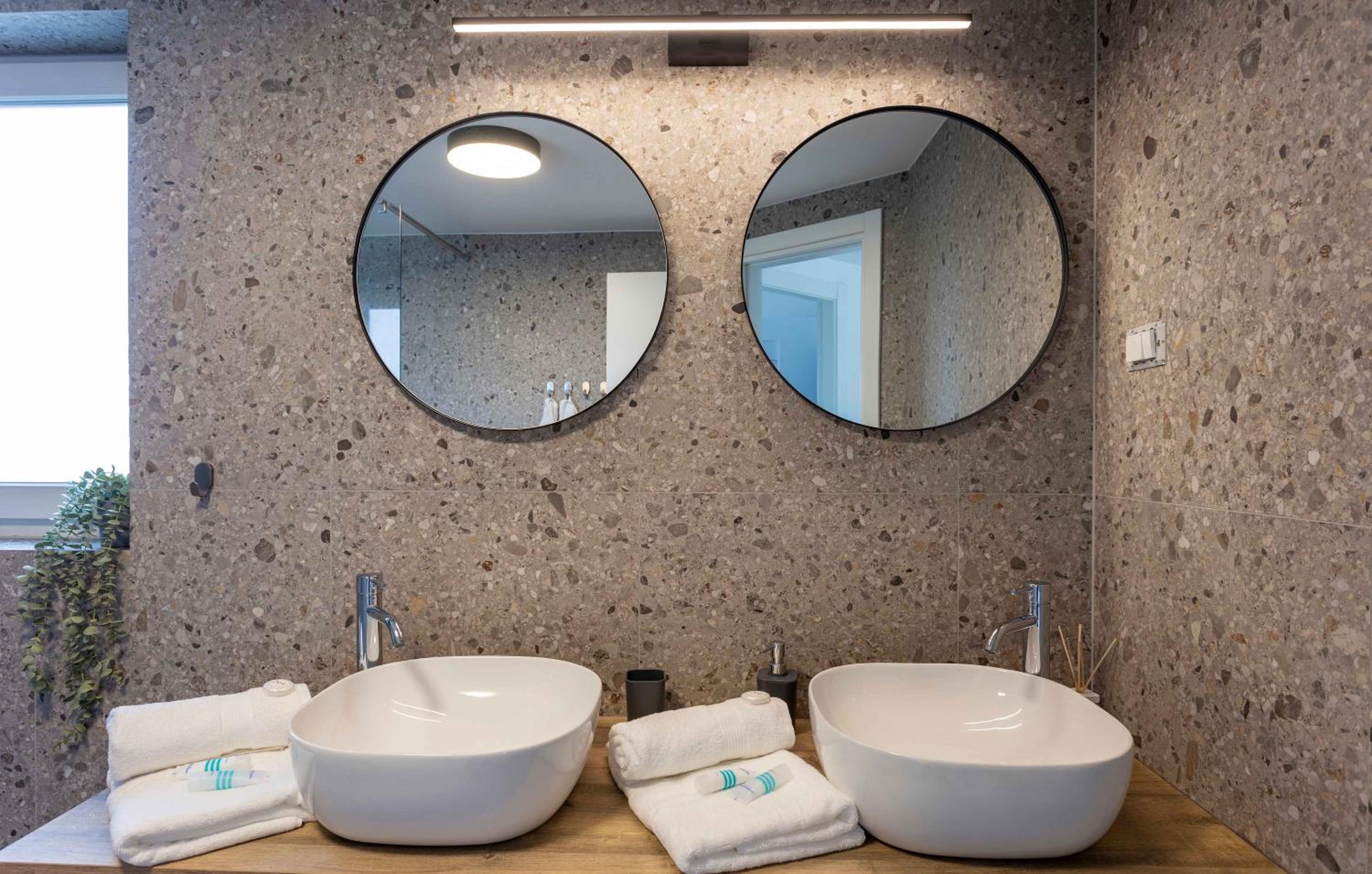 Osvit Grand Deluxe Apartment