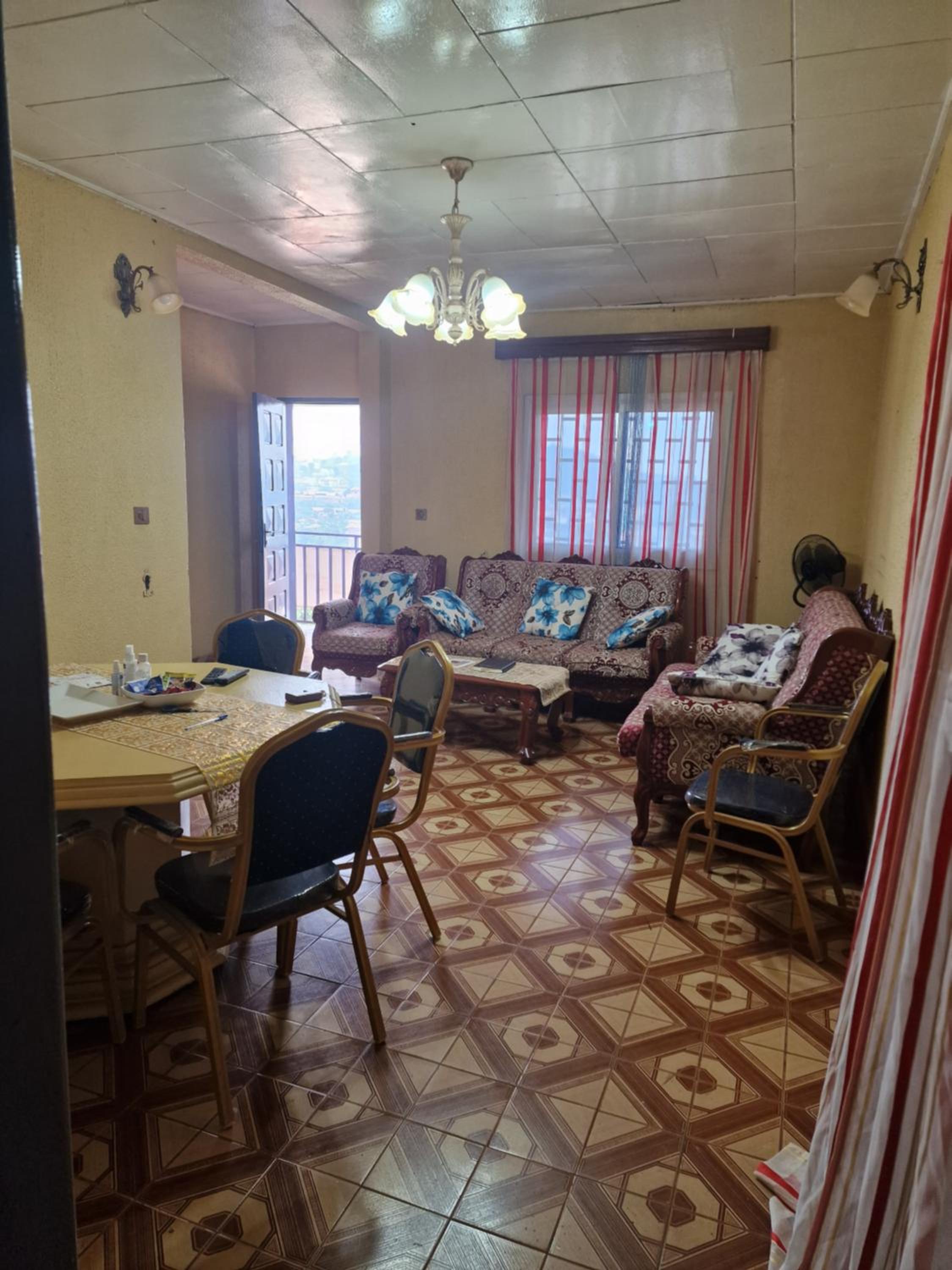 Bel Appartement 2 chambres meublé à Bafoussam