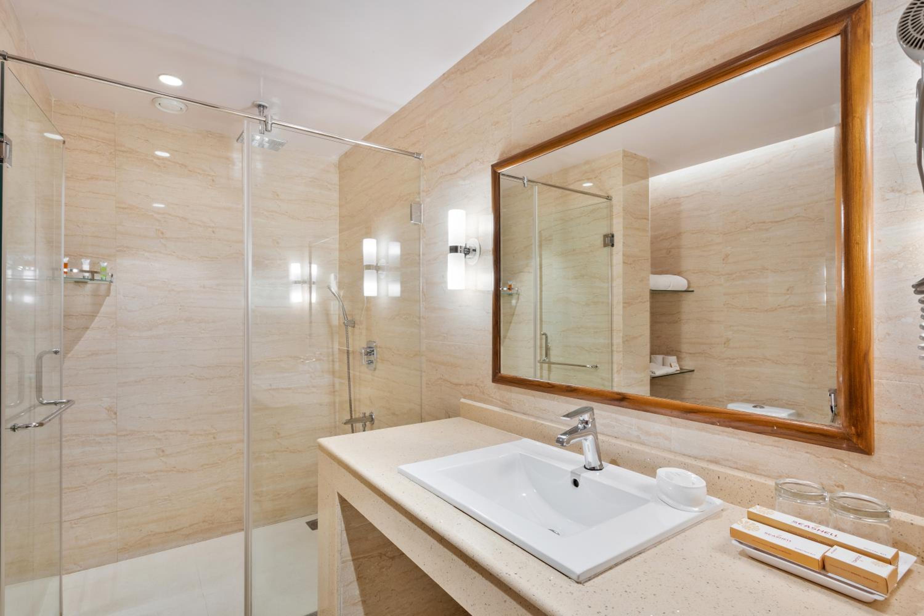 Seashell Suites and Villas - Candolim Goa