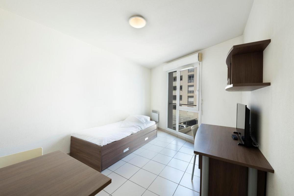 Toulon Vacations - Garden  City Toulon - Property Image 3