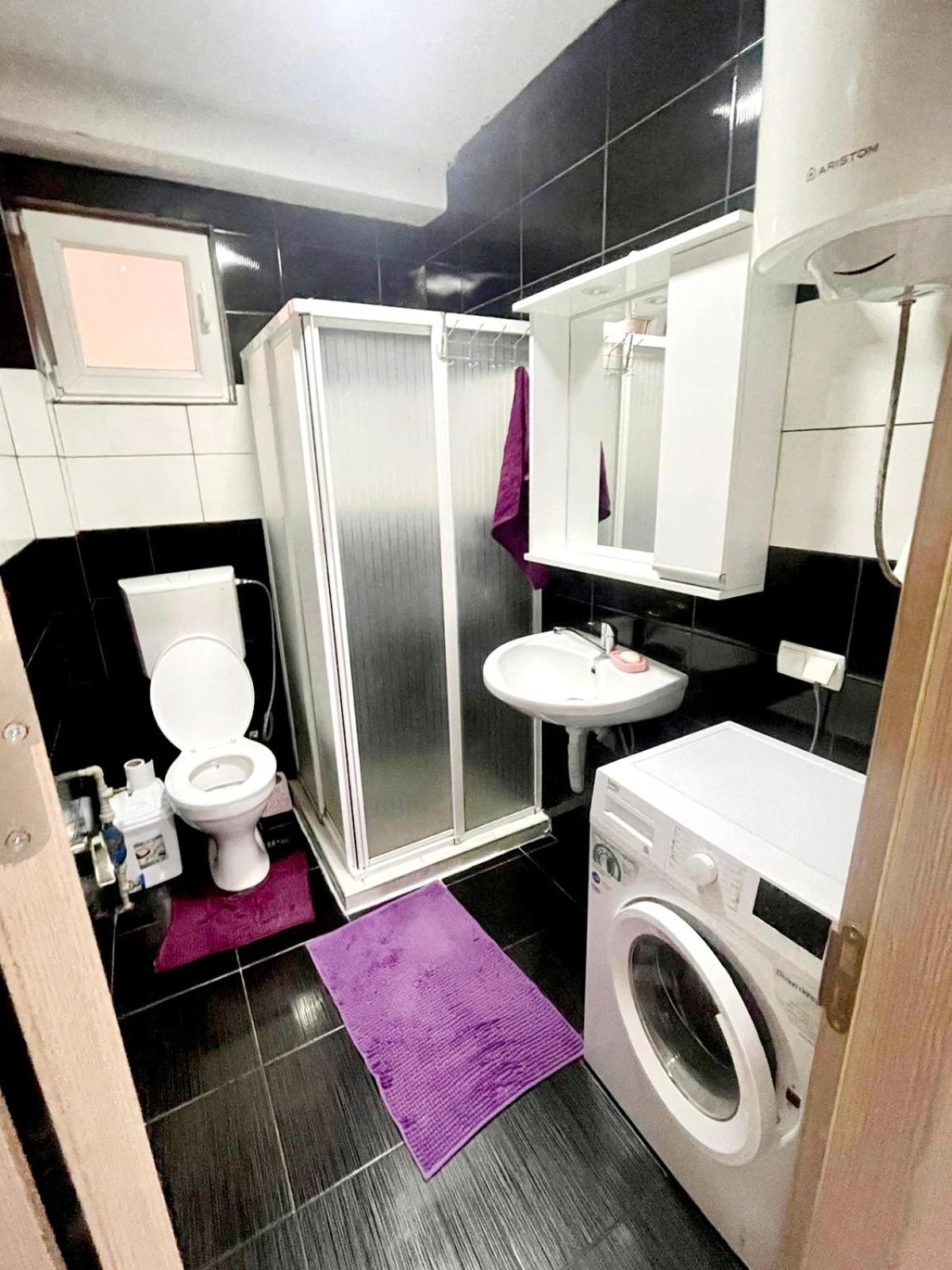Elkos Apartment