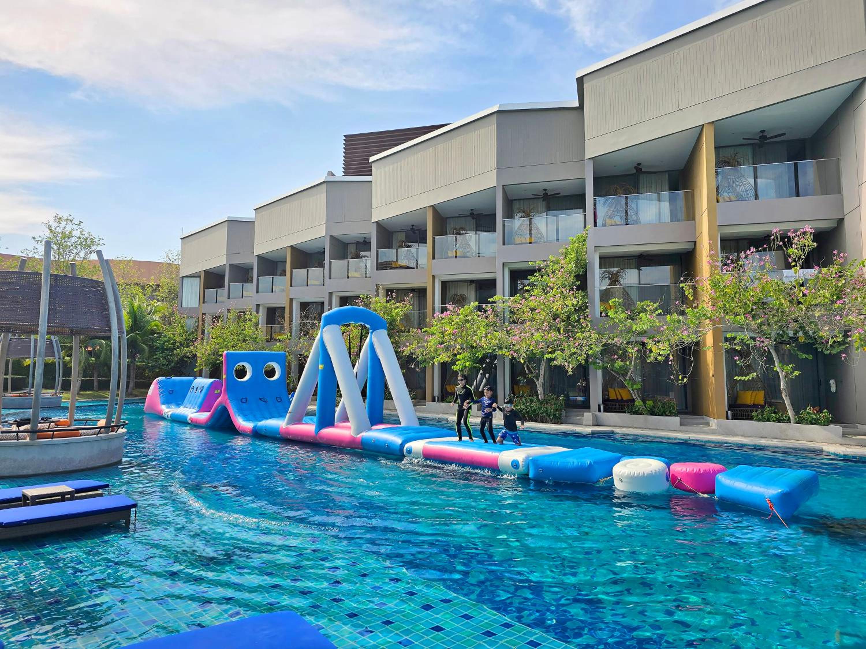 Avani+ Hua Hin Resort 4