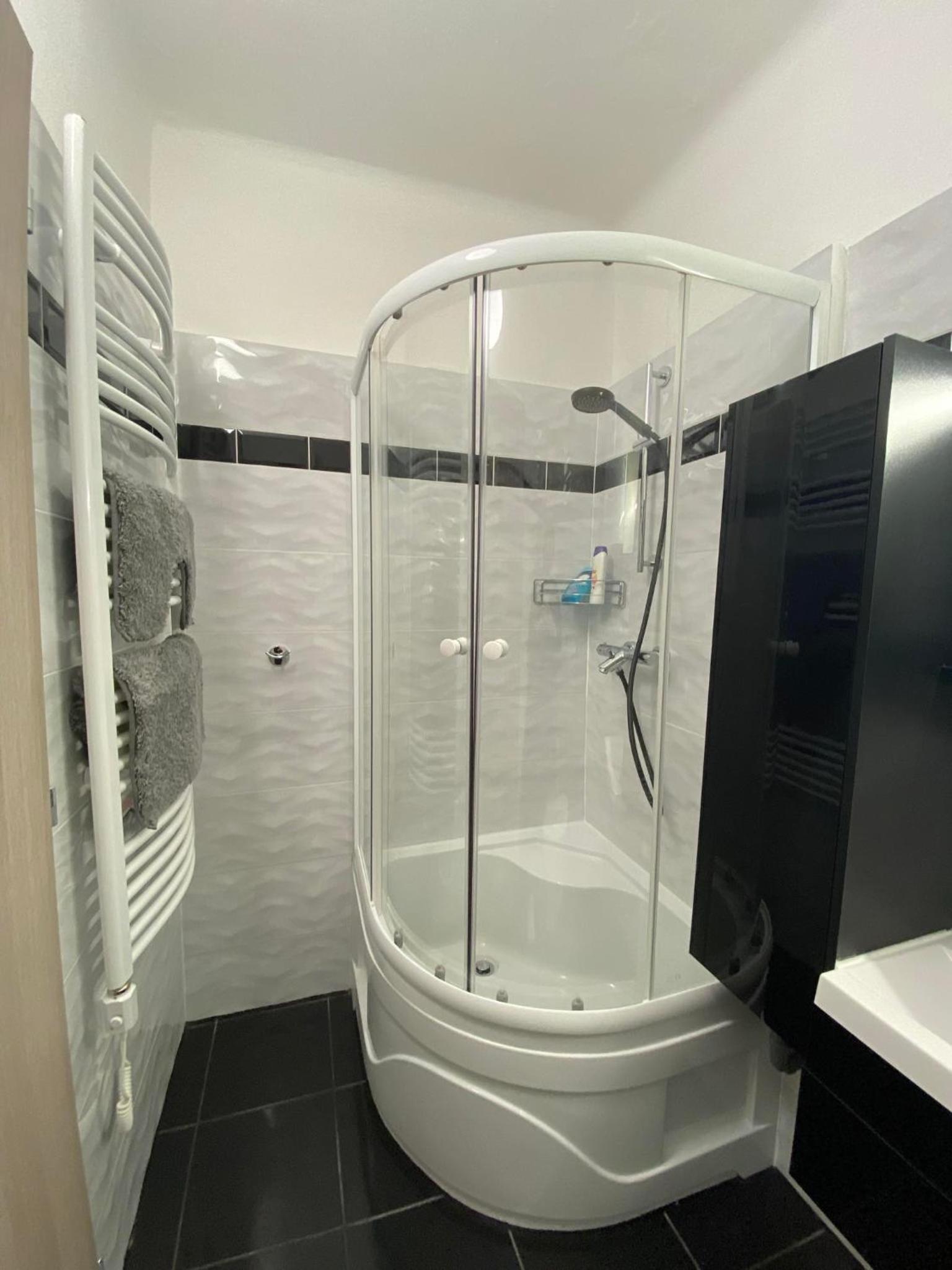 Real HOME Apartman view 3