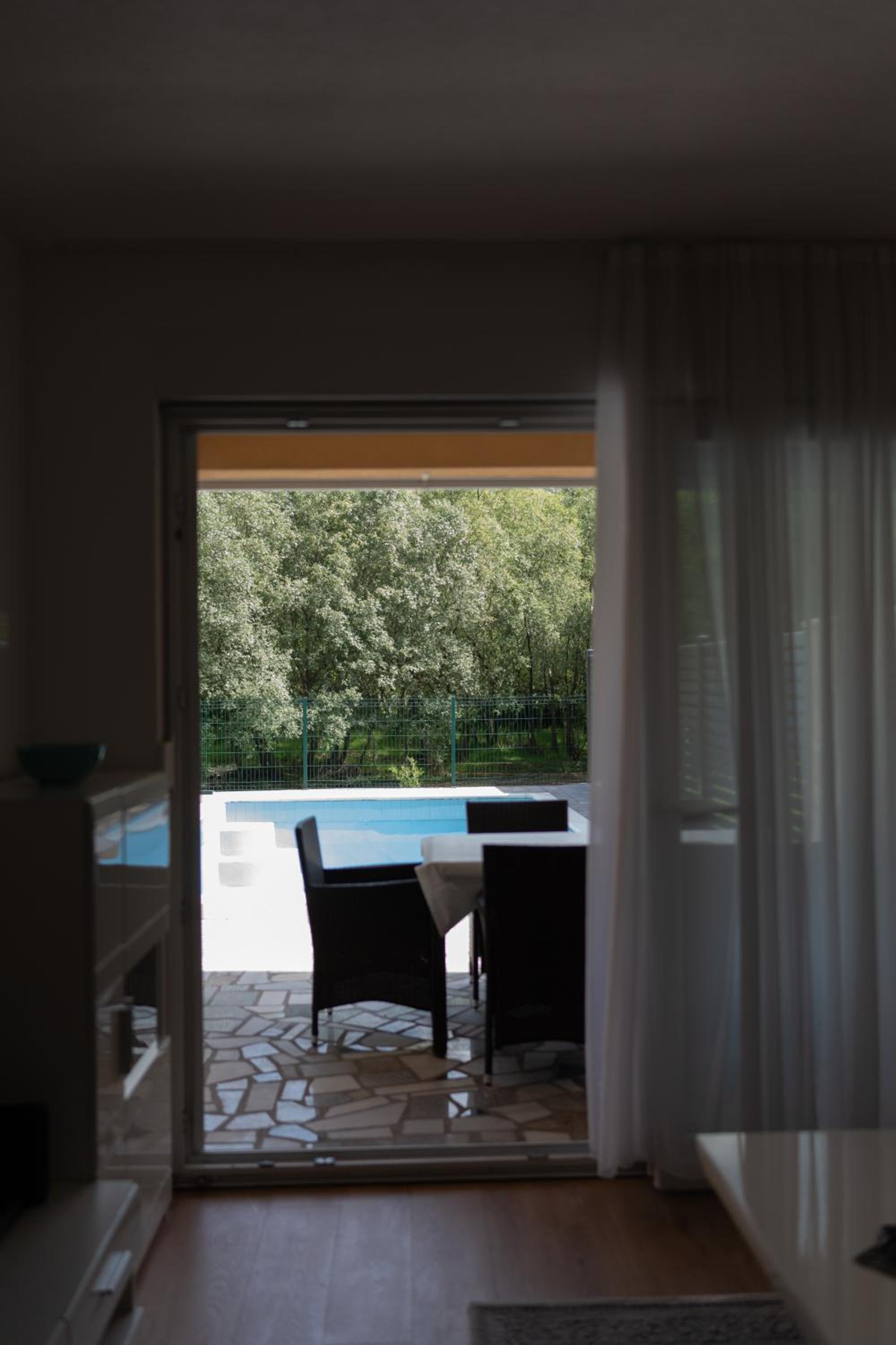 Villa Paradise On The River