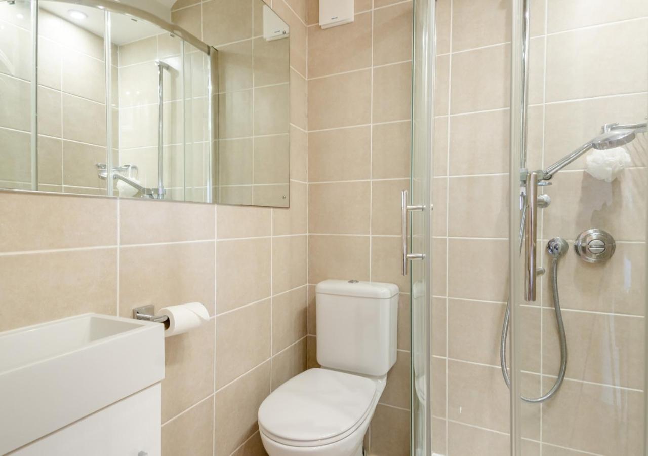 3 Bed in Southwold oc-sog view 3