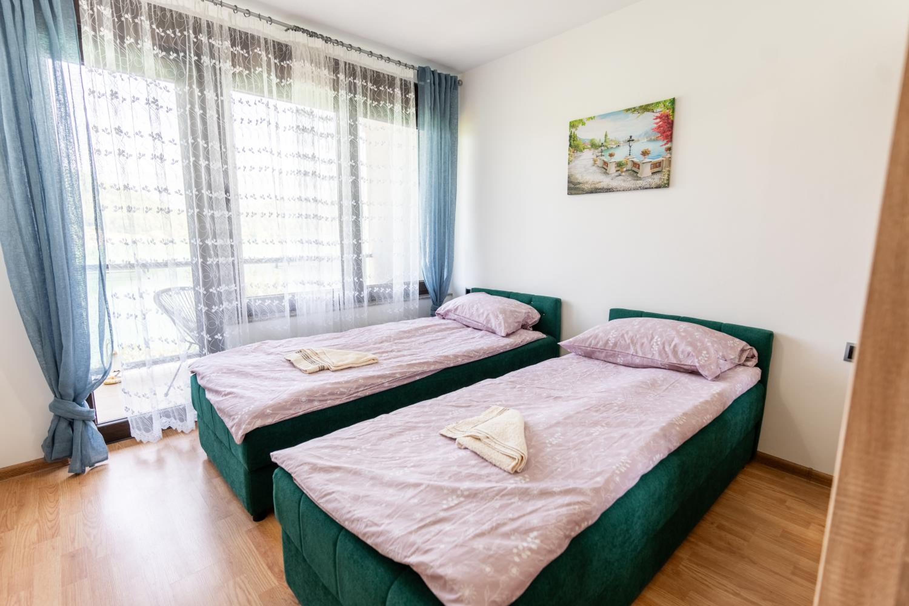 'Miris Ljeta' Cozy Lakefront Holiday Home