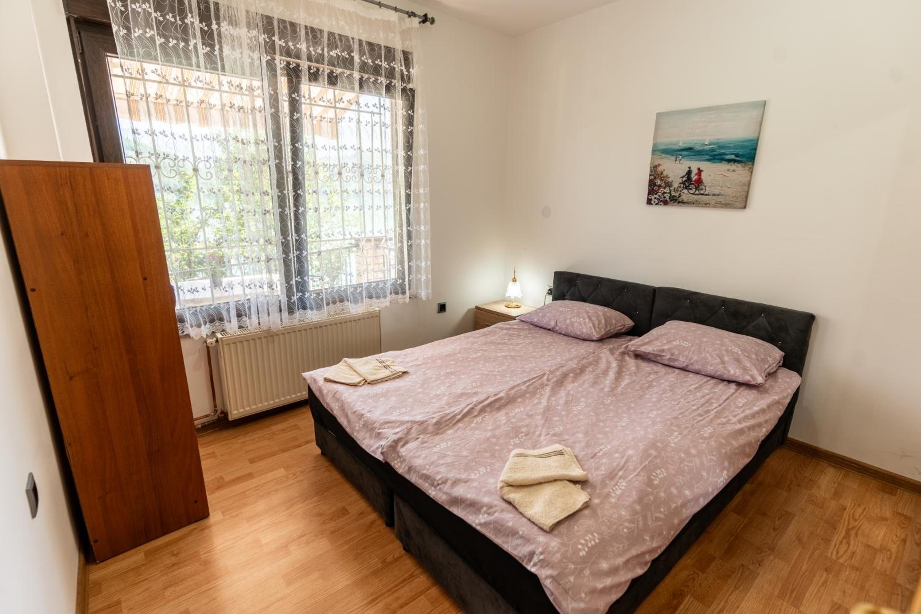 'Miris Ljeta' Cozy Lakefront Holiday Home