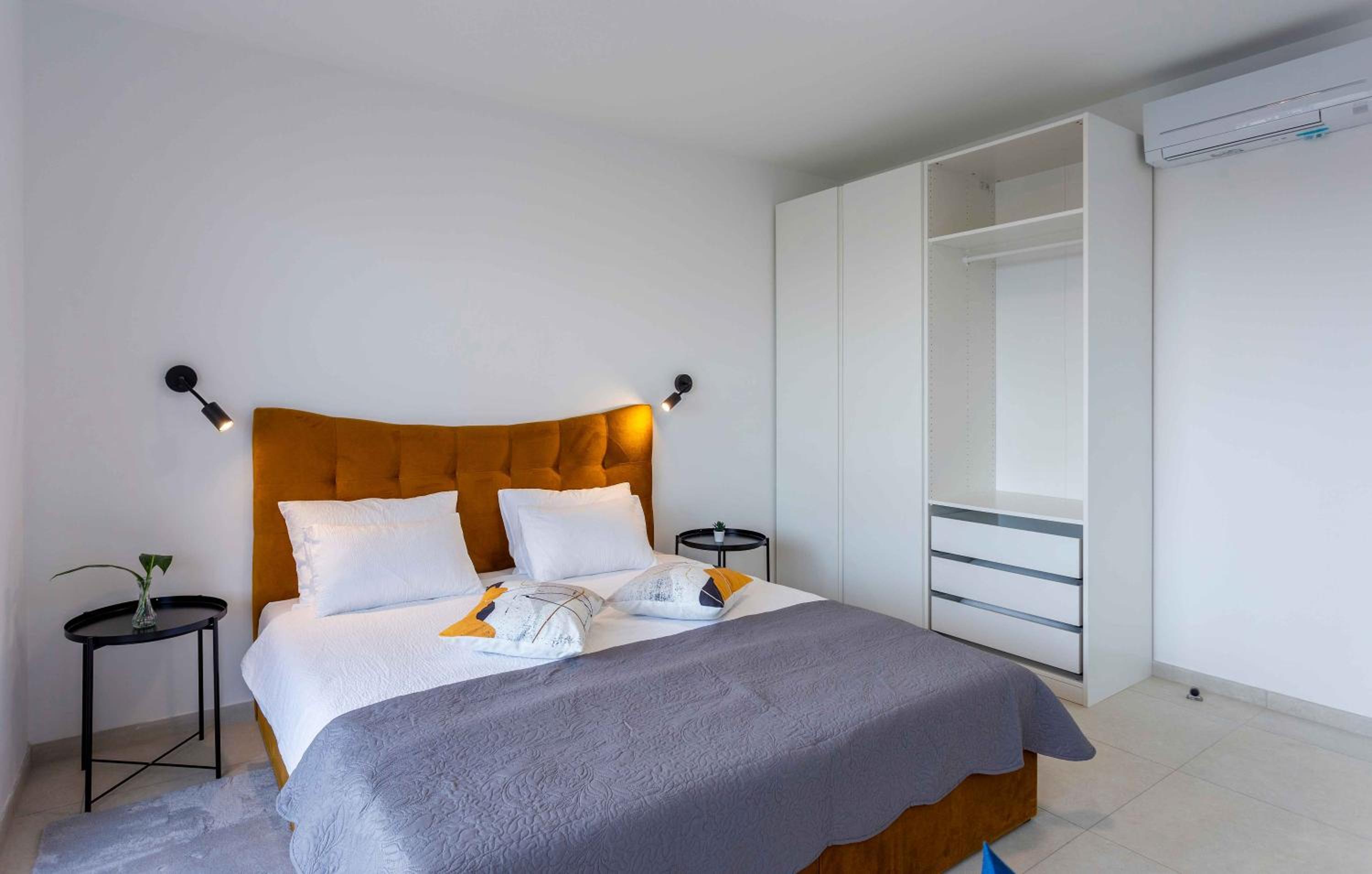 Osvit Grand Deluxe Apartment