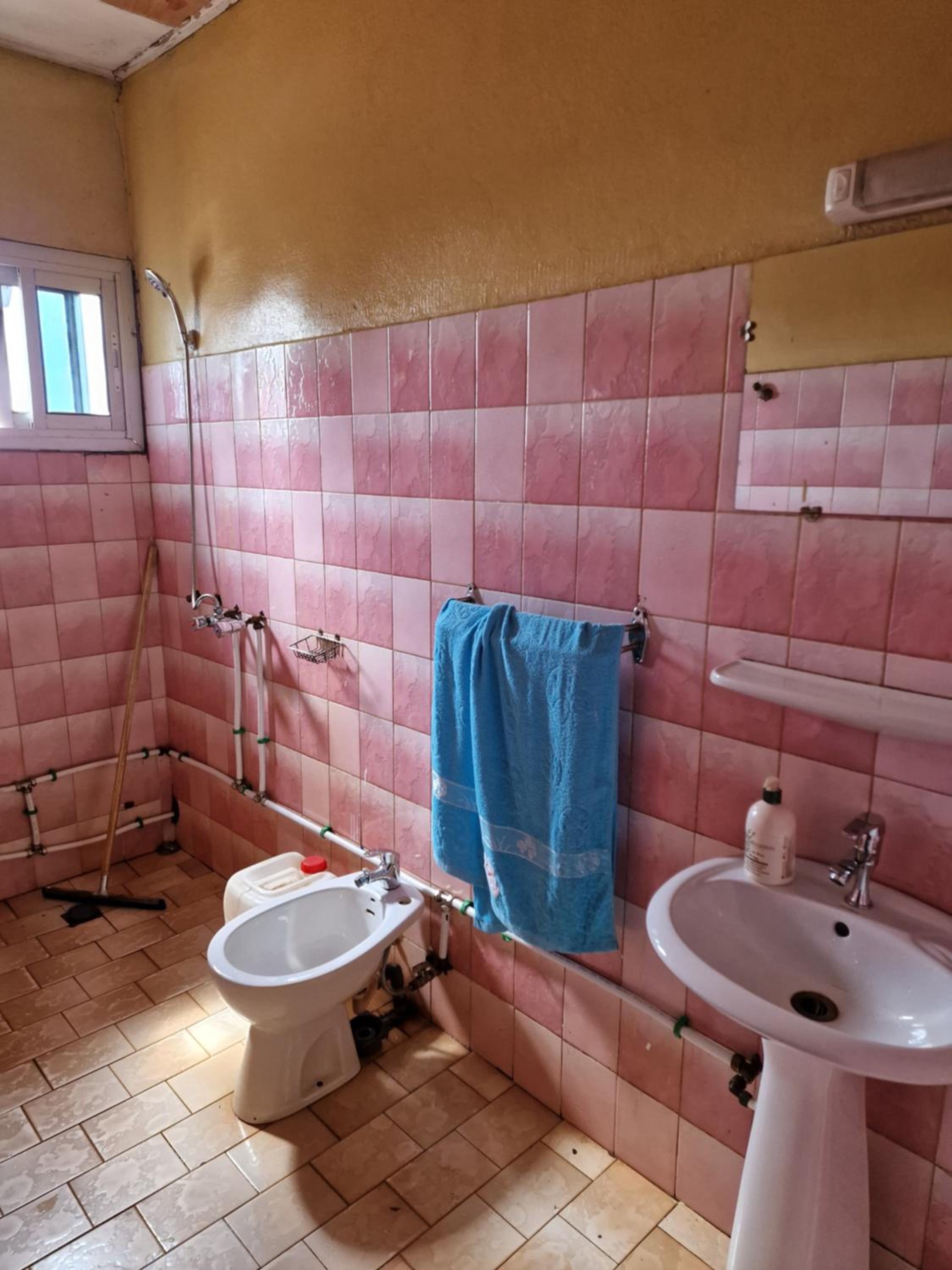 Bel Appartement 2 chambres meublé à Bafoussam