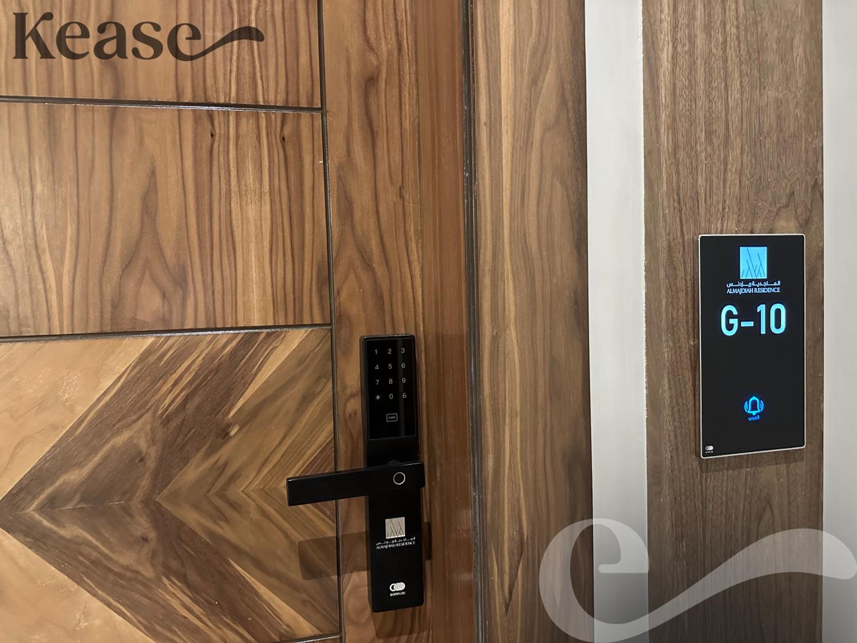 Kease Yasmin G-10 Lusso Hejaz XZ61