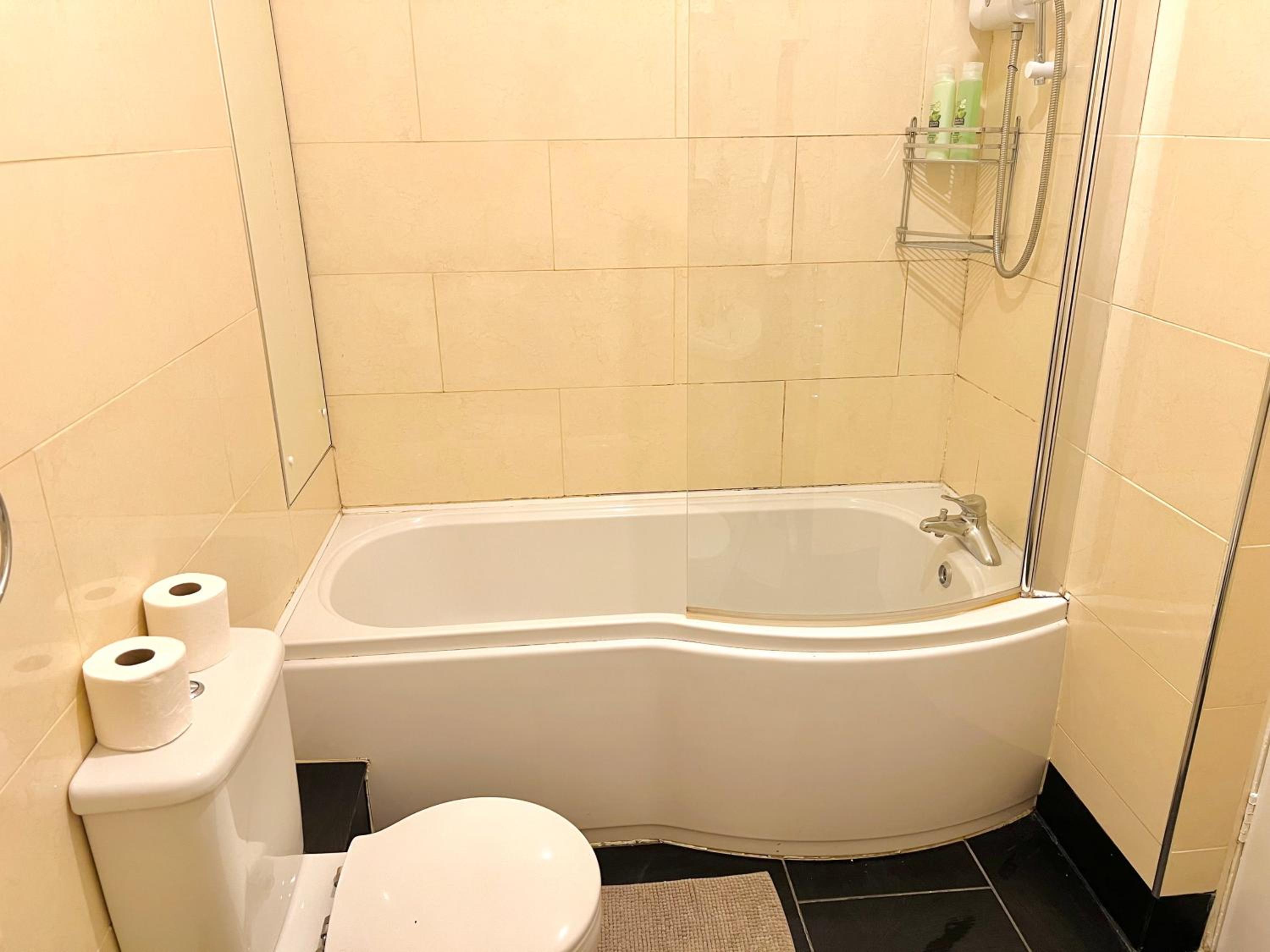 Cosy River View Flat at Temple Bar