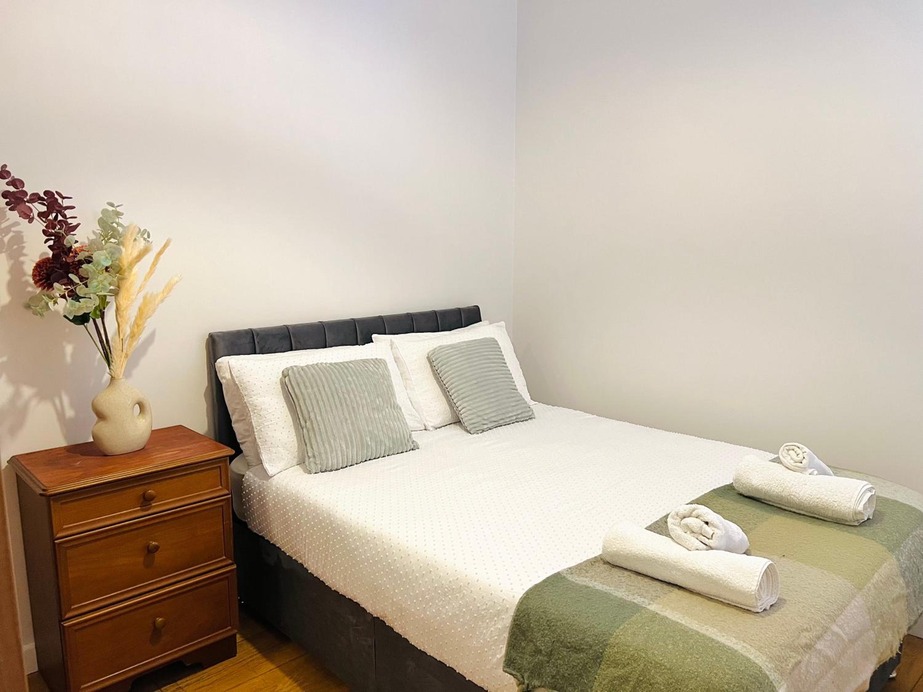 Cosy River View Flat at Temple Bar