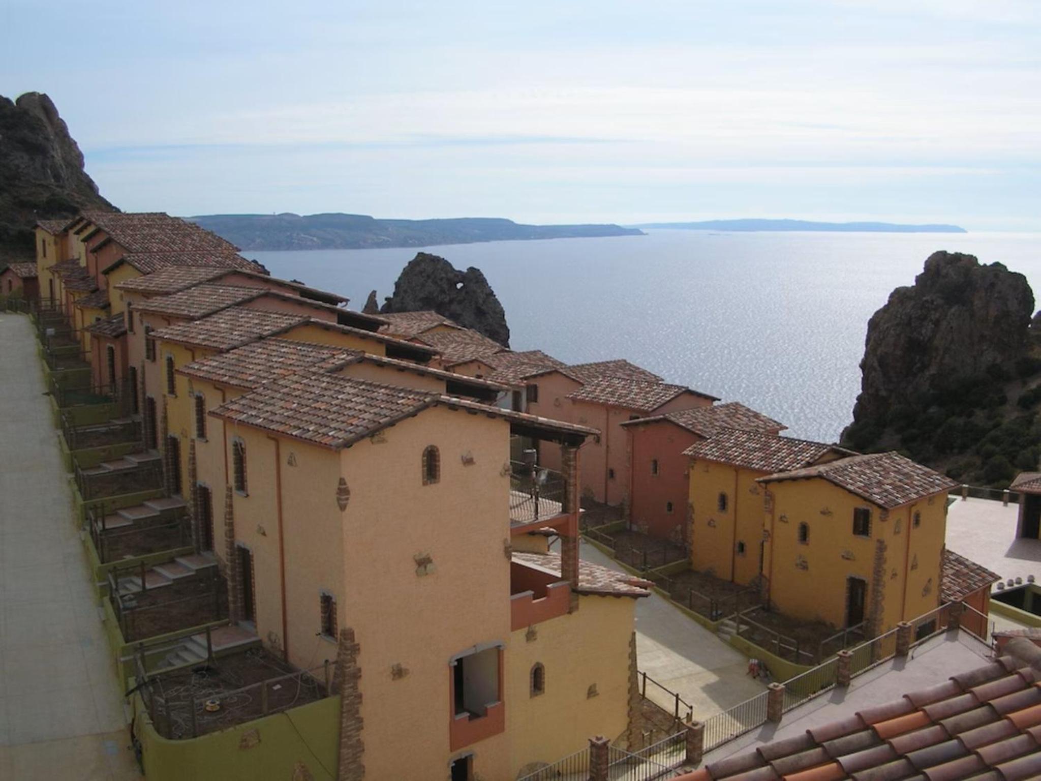 Corallo Rosso view 2