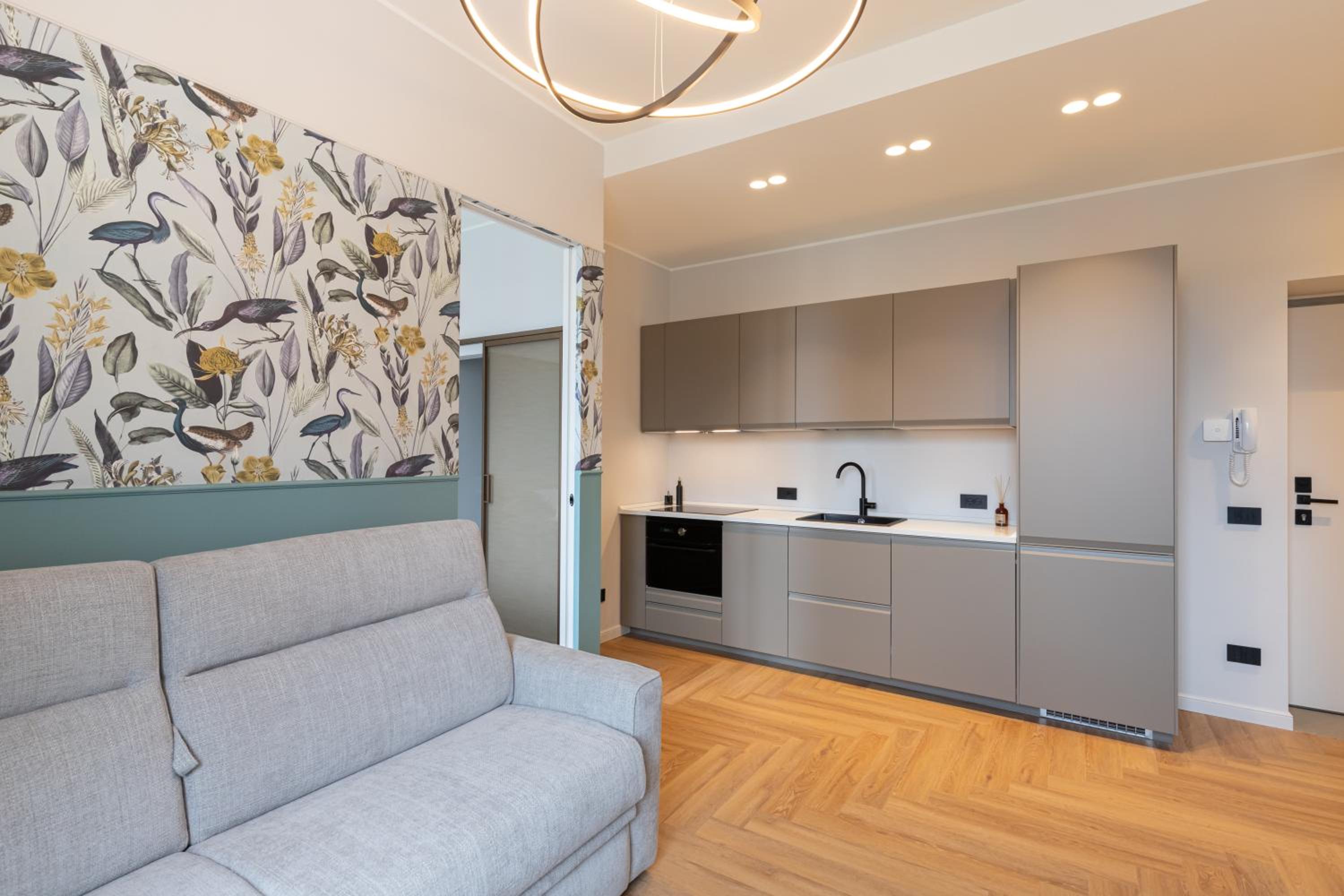 Richard's Apartments - Garibaldi