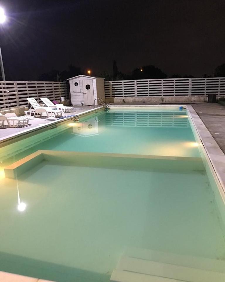 Villa con piscina photo 3