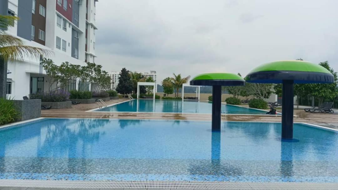 4 Bedrooms VivaVibes Home at Ostia Bangi next to Bangi Toll view 2