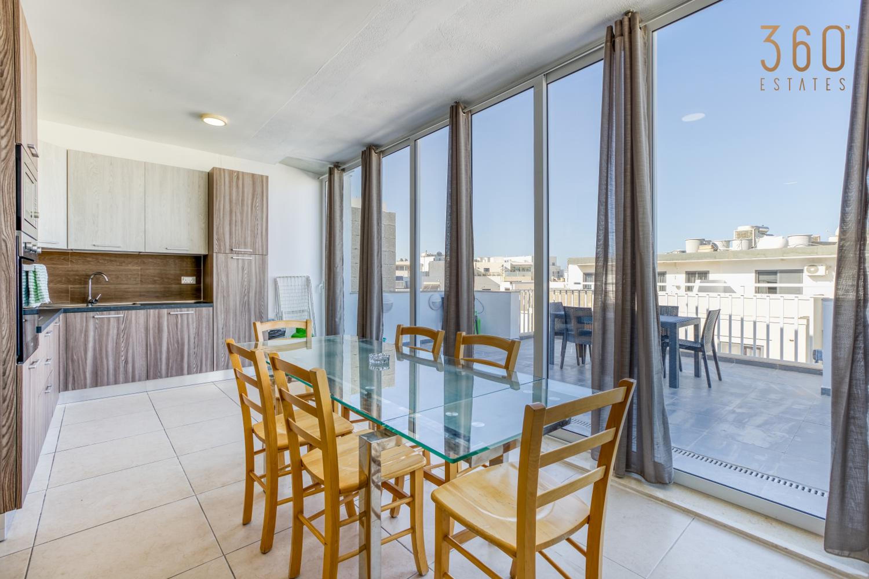 Lovely & Spacious 3BR Penthouse in central Swieqi by 360 Estates view 2