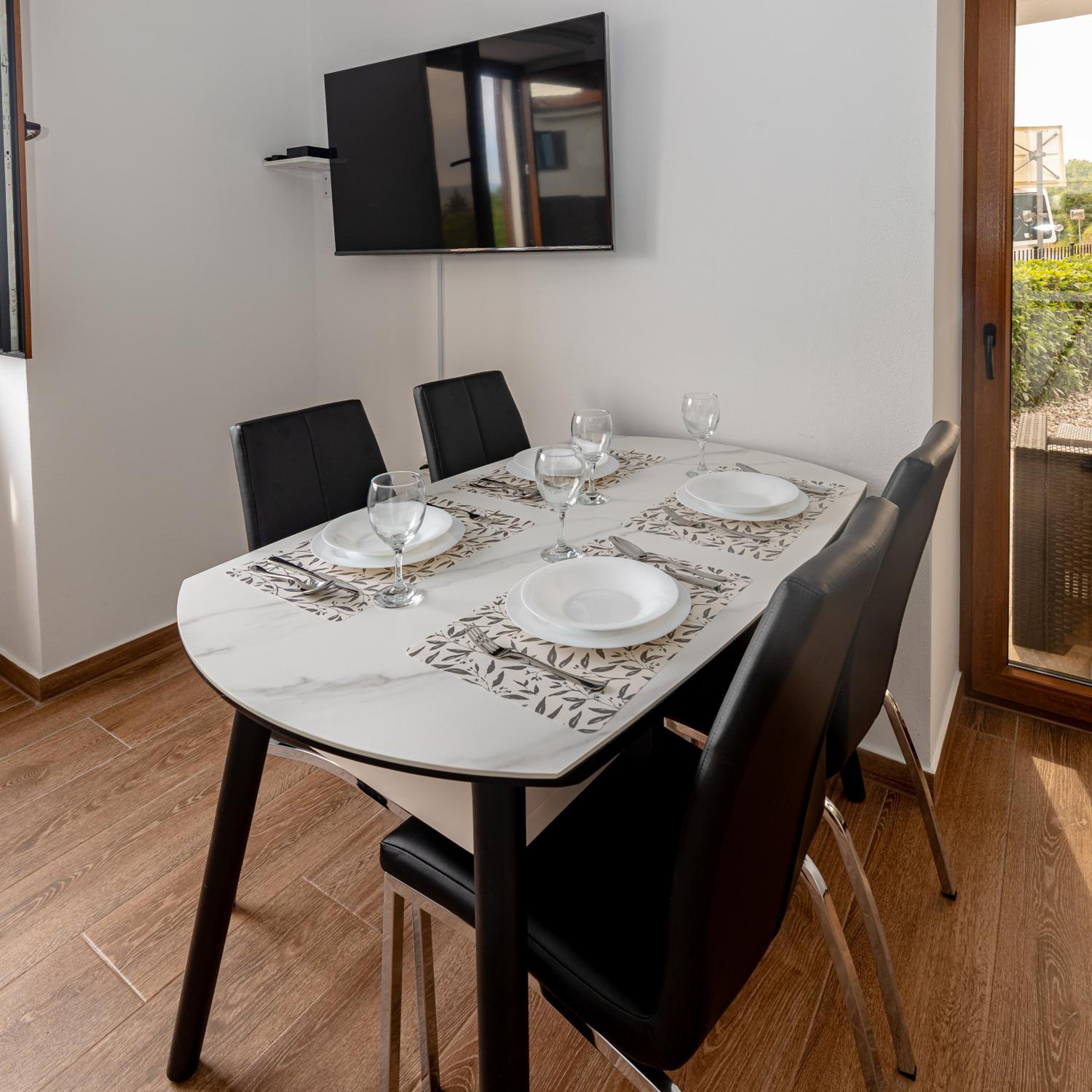 Apartma Oljka view 2