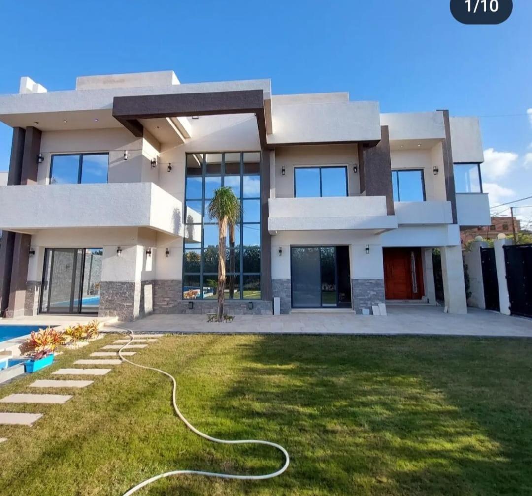 Villa Adam